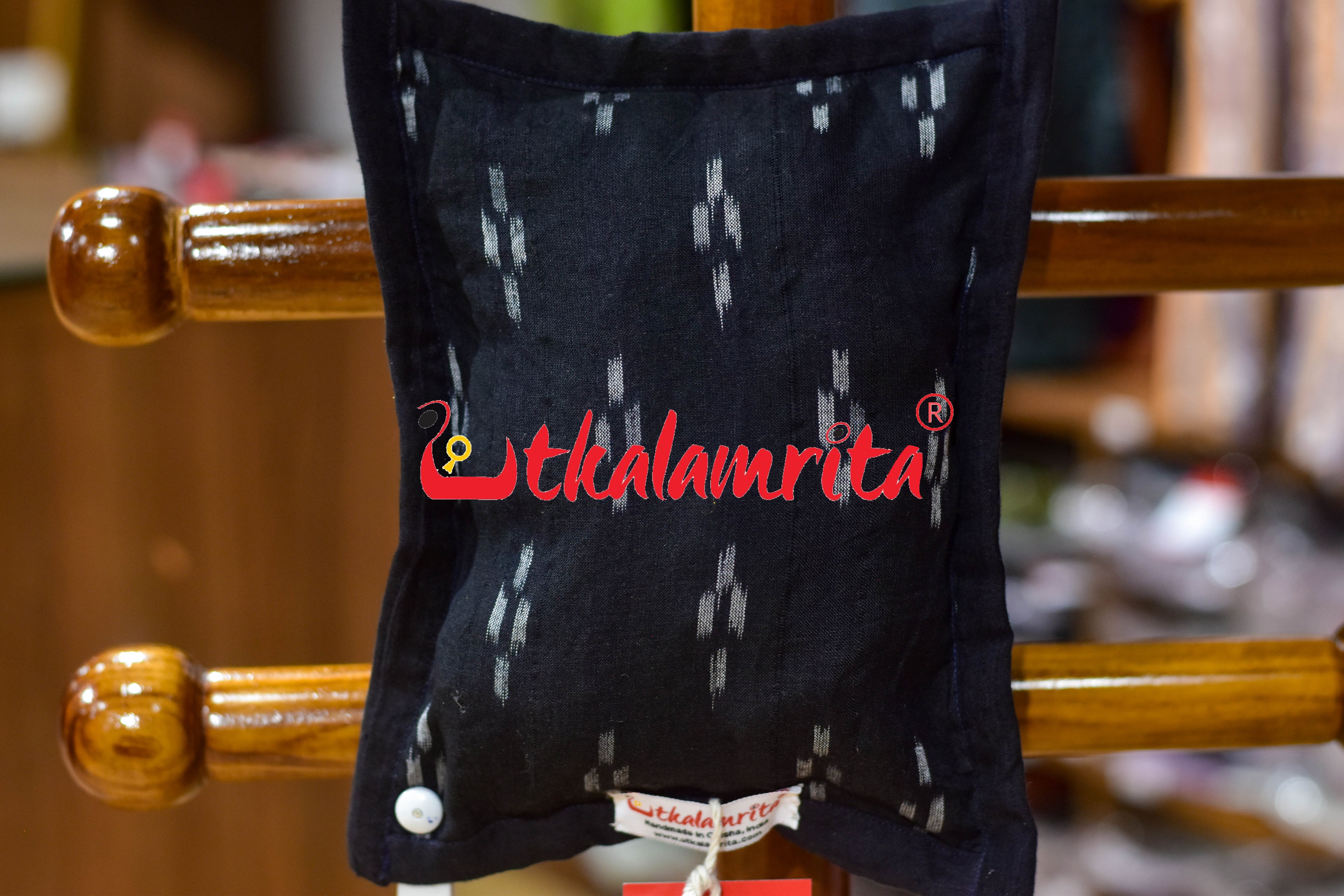 Black Mini Pasapali Small Sling Bag