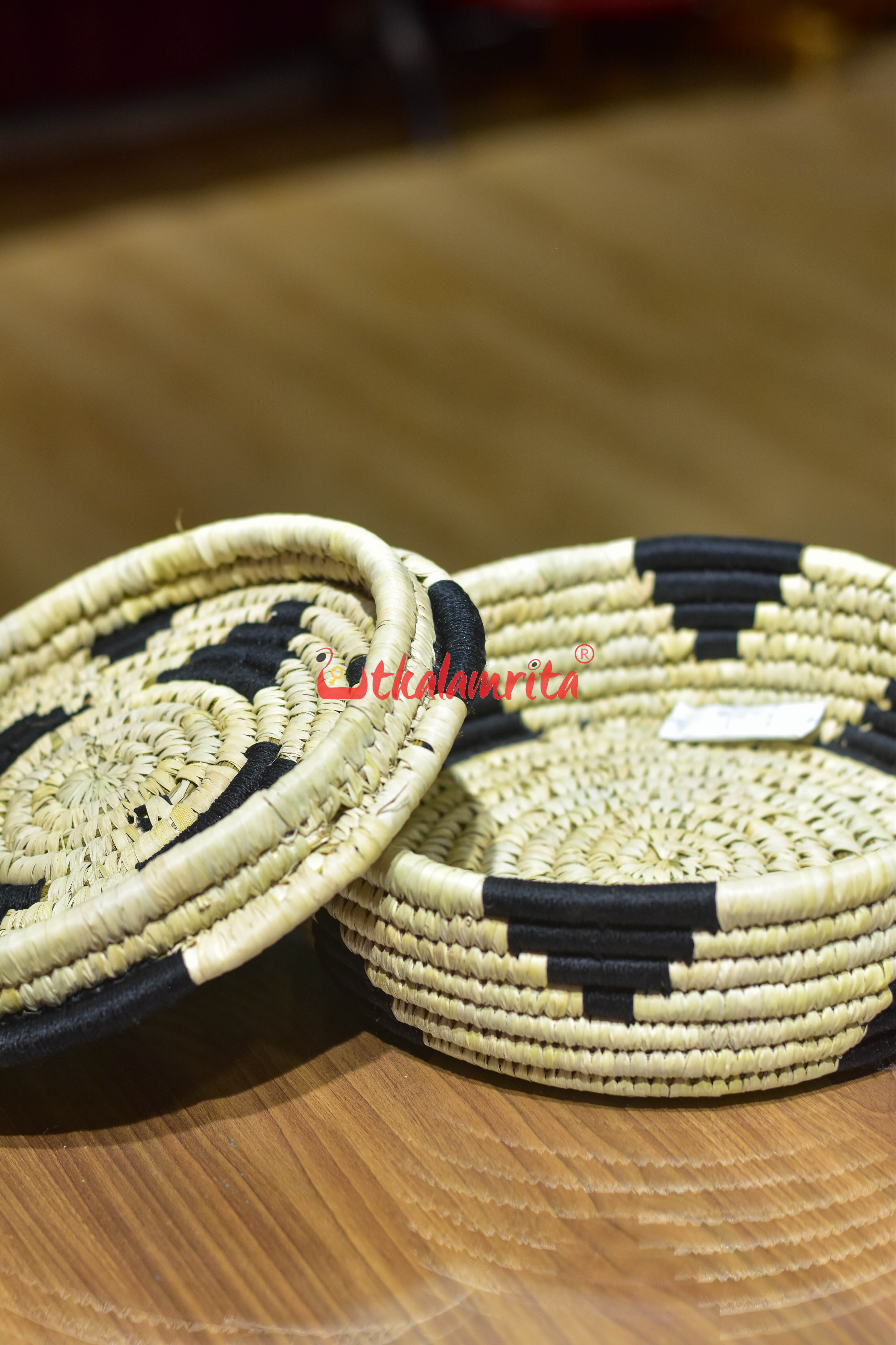 Leo Sabai Grass Roti Box (Black)