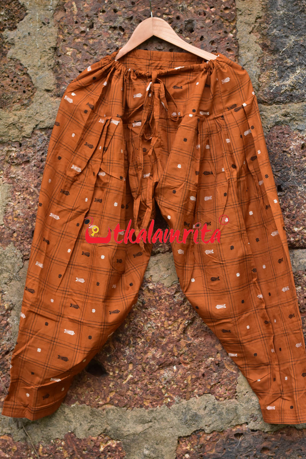 Maroon Wave With Rust Fish Buti (Ladies' Salwar Set)