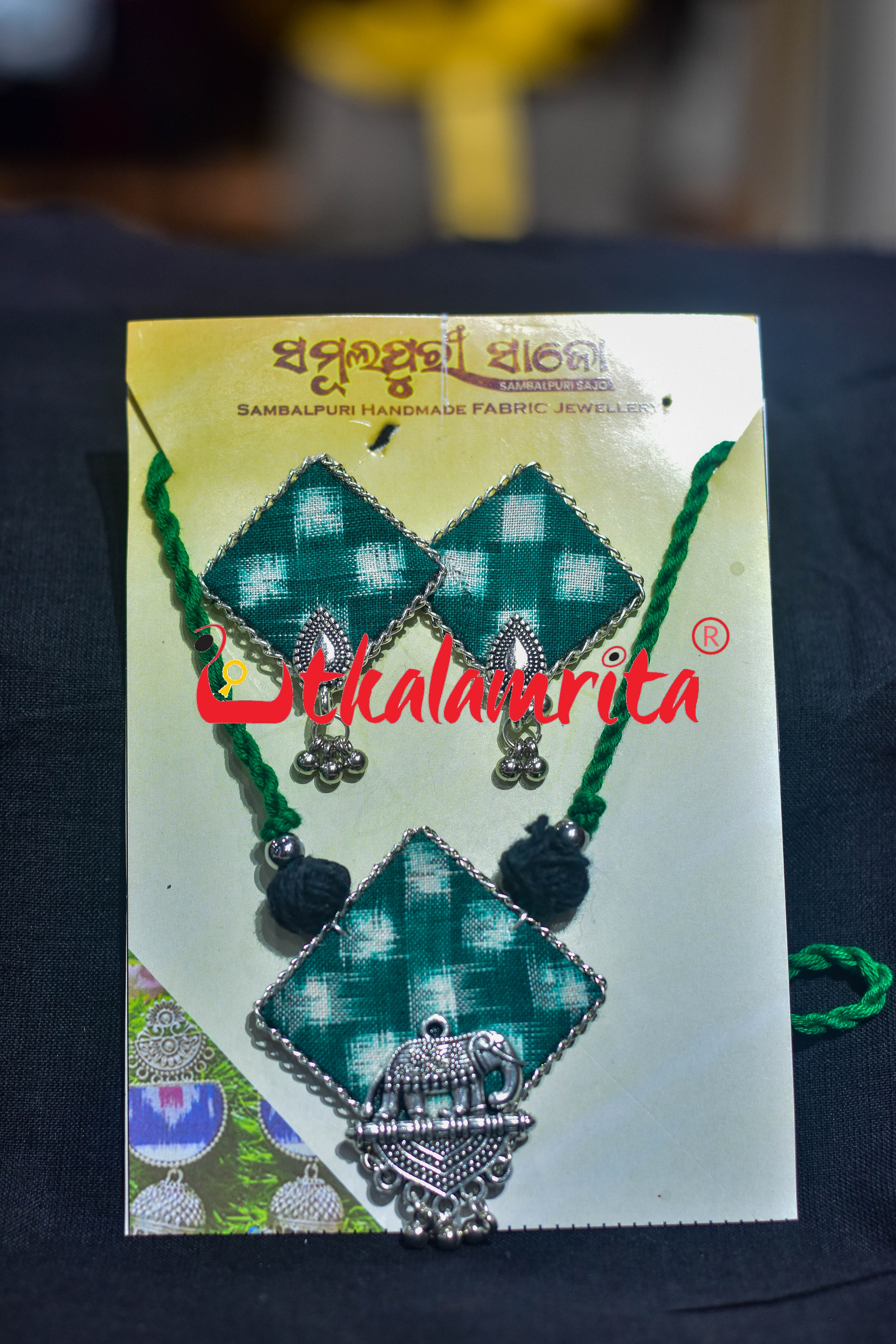 Green White Pasapali Silver Small Necklace Set