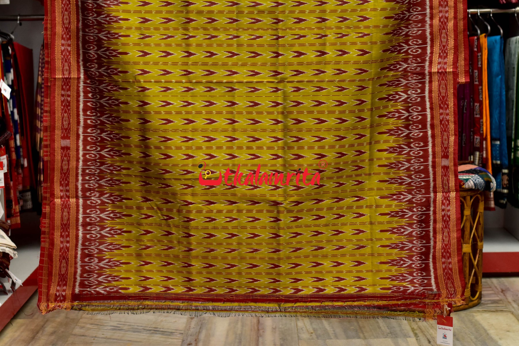 Maina Dhanpatri Khandua Silk Saree