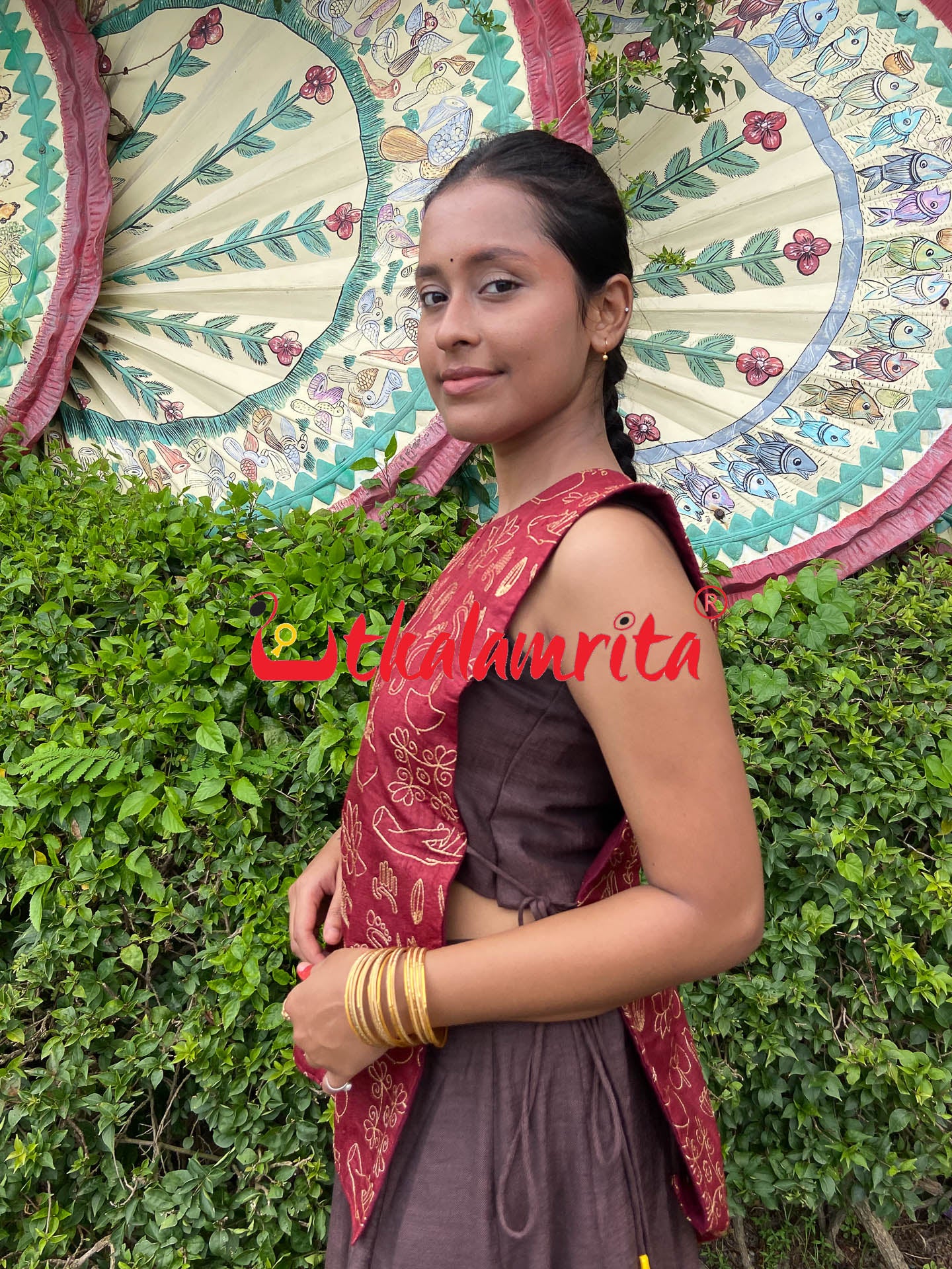 Shubha Shankha (Long Skirt Tie-up Set)