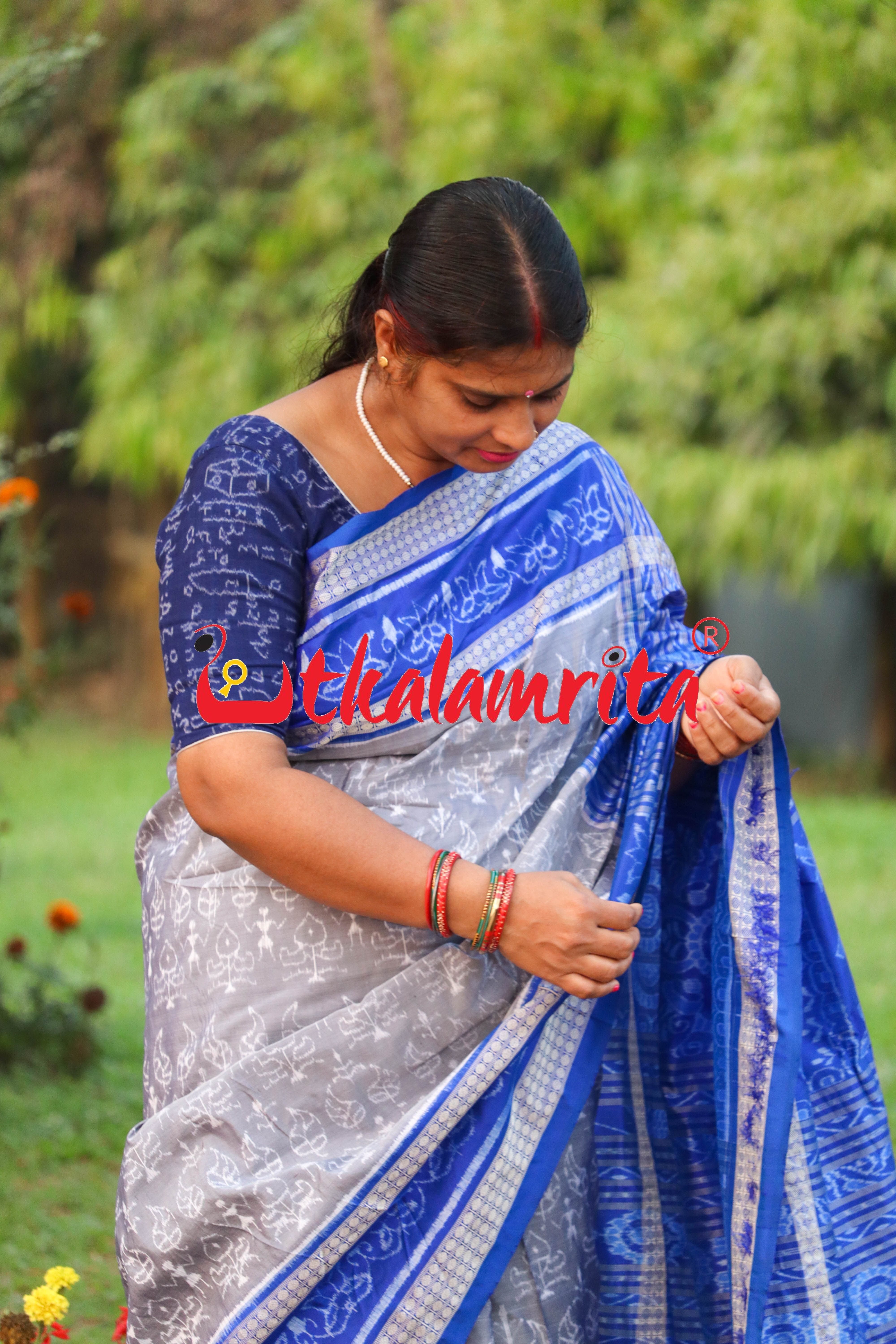 Grey Blue Leaf Lotus Sambalpuri Silk Saree