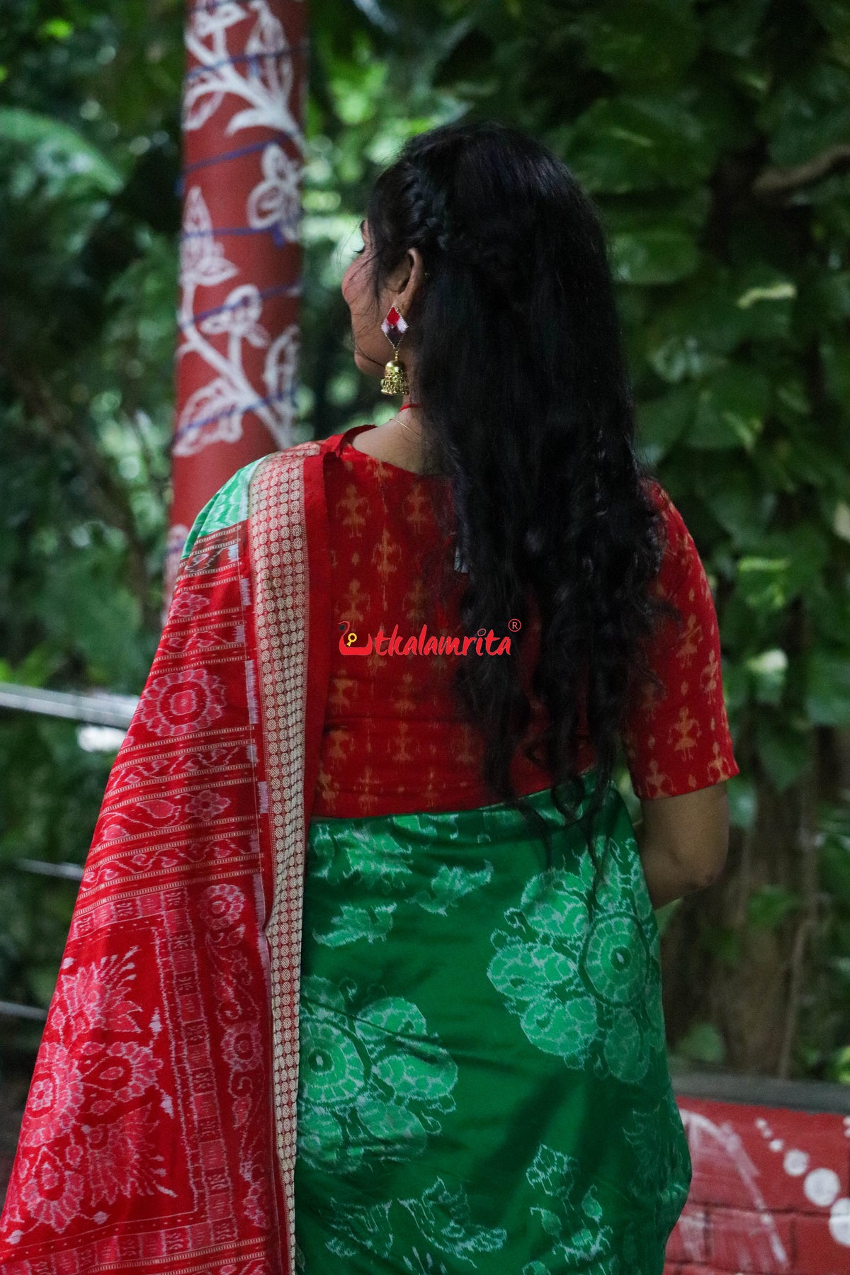 Tribals Standing Red (Blouse)