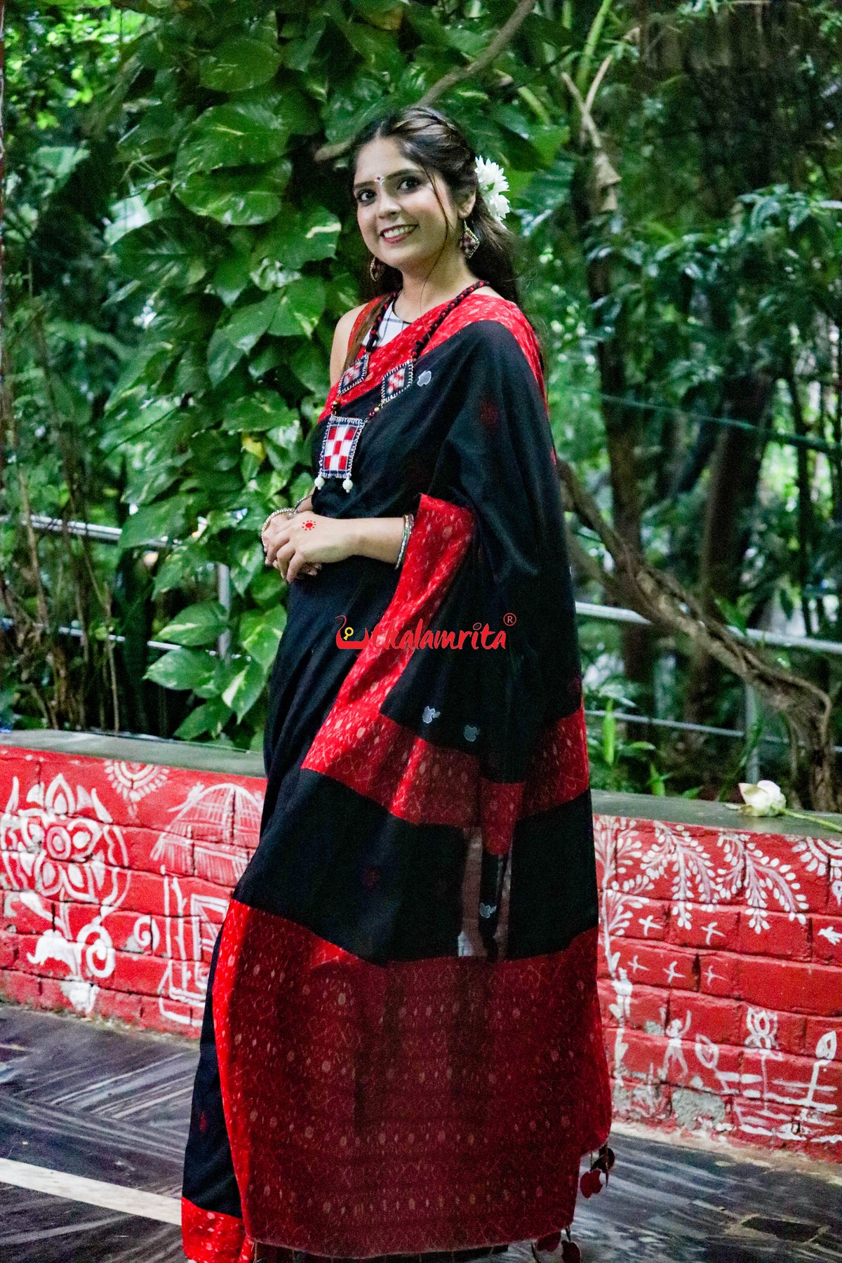 Black Apple Design S Bandha Designer Cotton Saree
