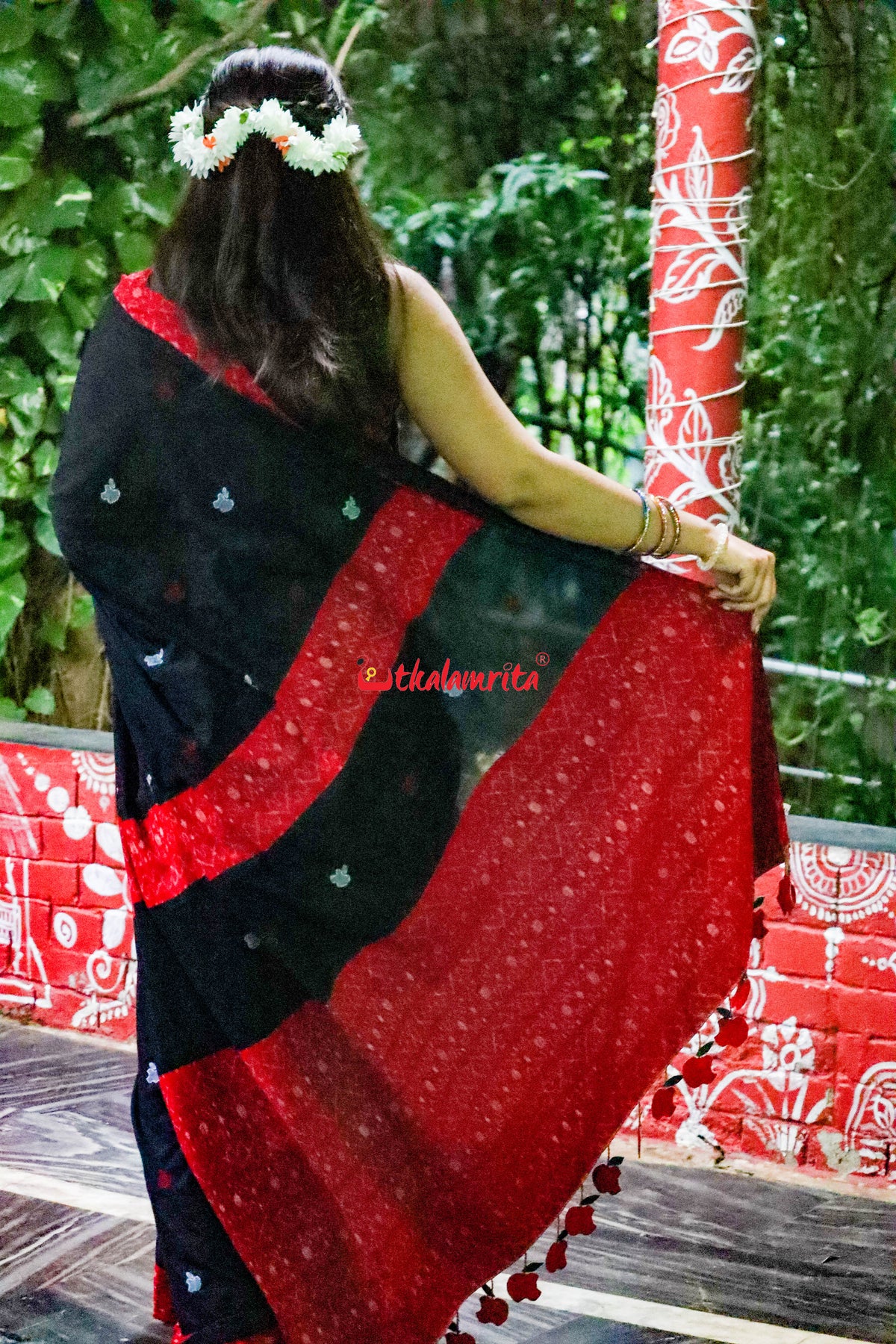 Black Apple Design S Bandha Designer Cotton Saree