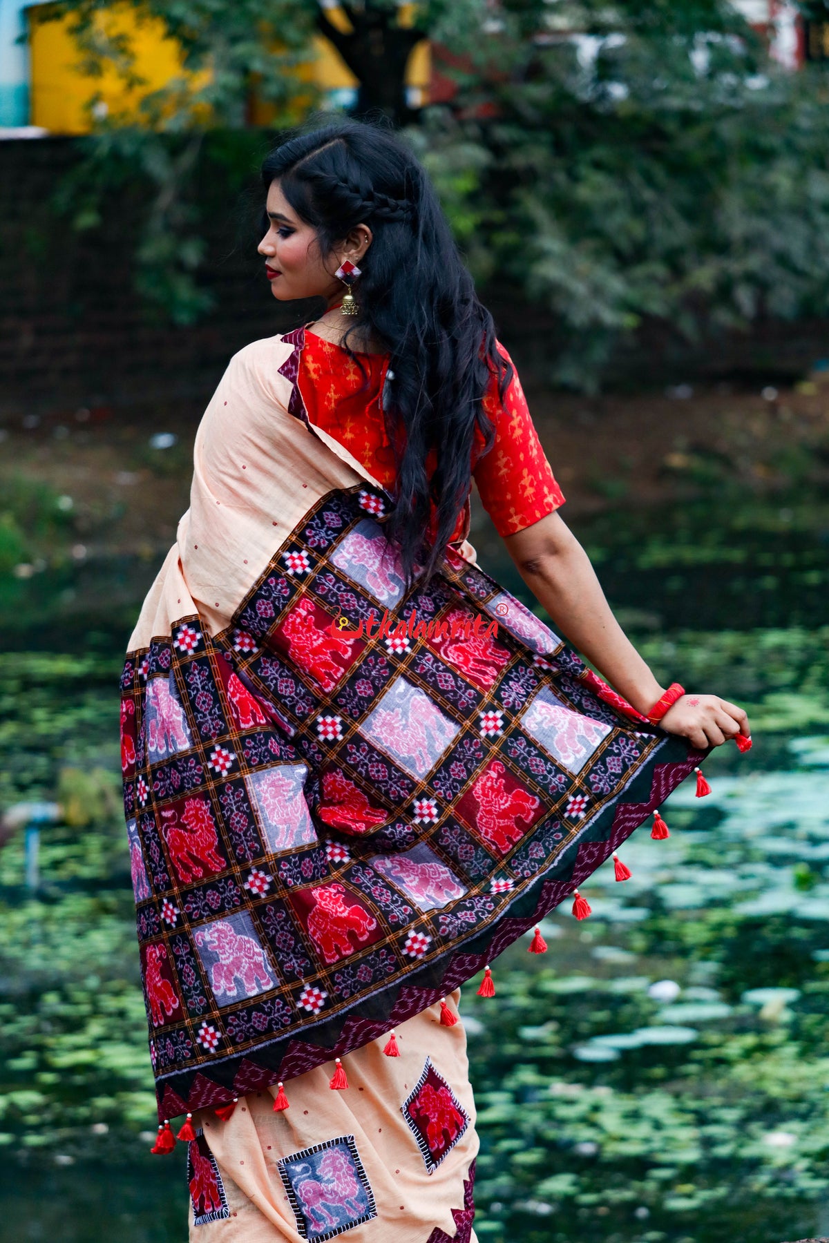 Cream with Maroon Buti Elephant Designer Cotton Saree