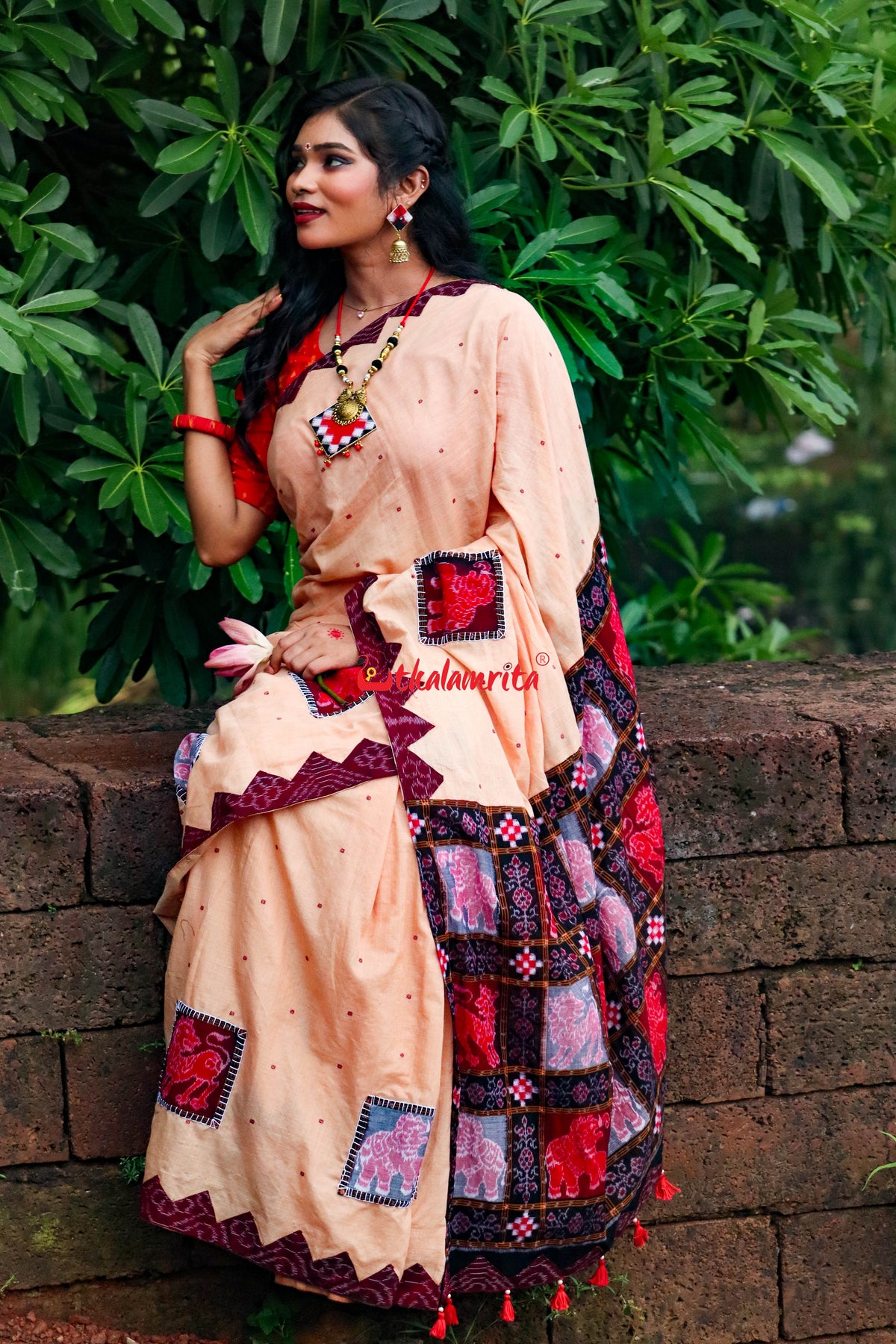 Cream with Maroon Buti Elephant Designer Cotton Saree