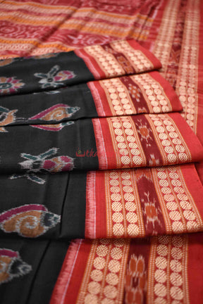 13 Motifs Black Red Saree