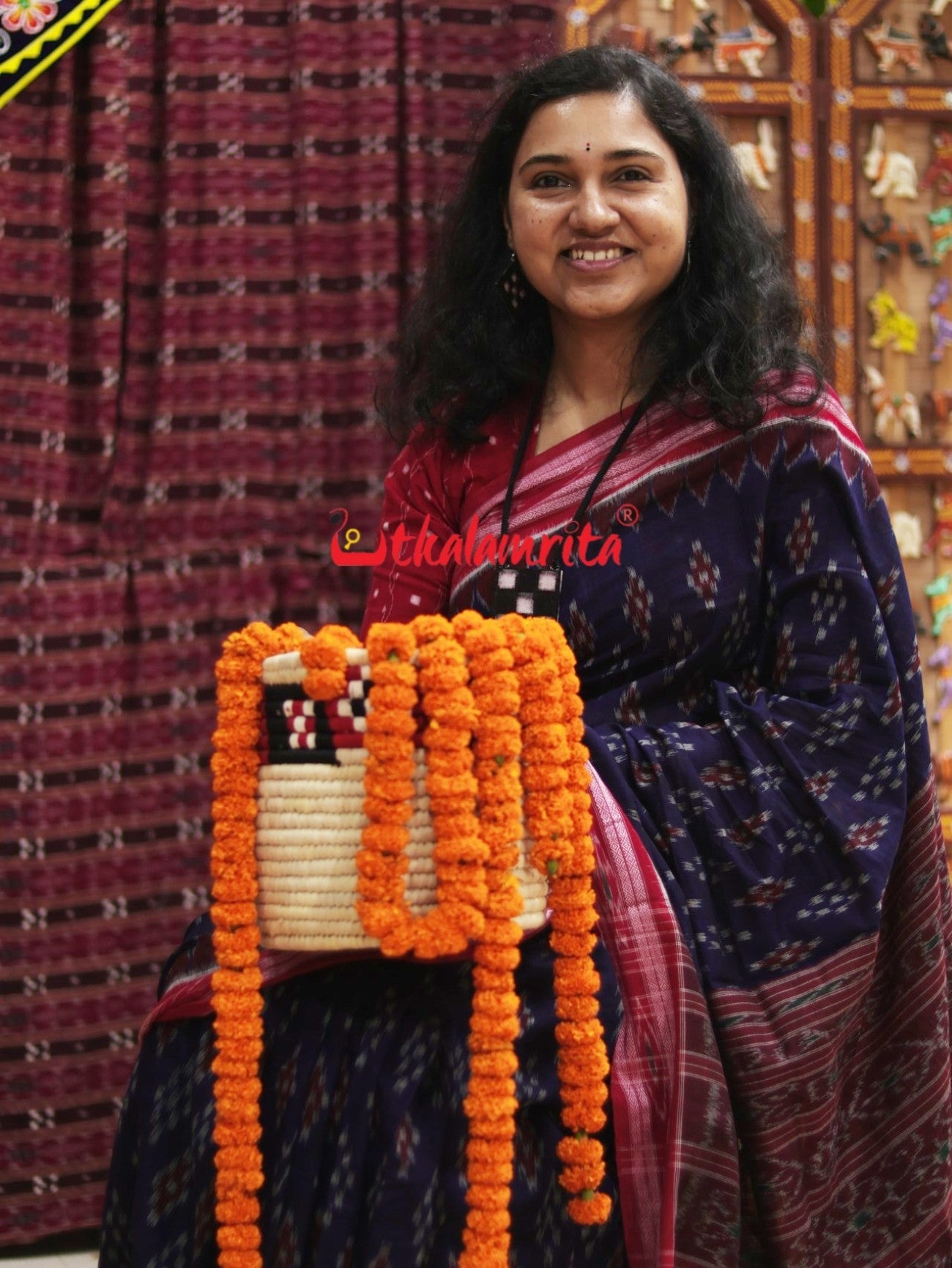Navy Blue Body Pasapali Khandua Cotton Saree