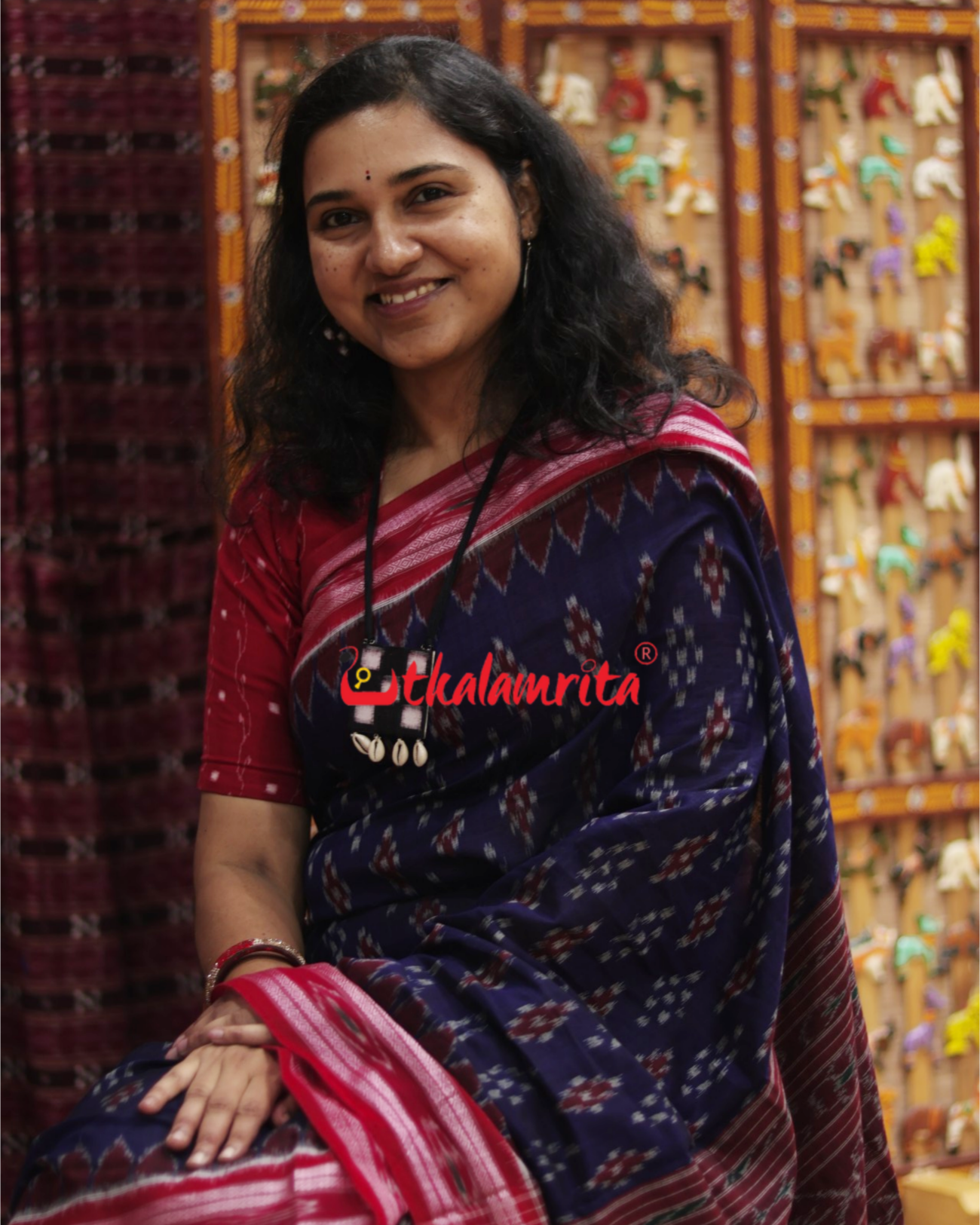 Navy Blue Body Pasapali Khandua Cotton Saree