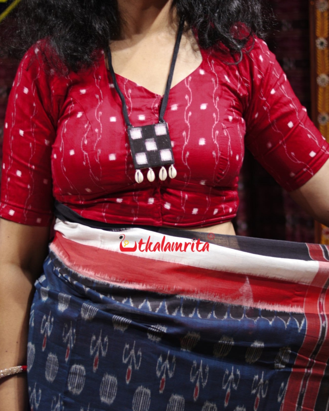 Red Tipa Pasapali Charm (Blouse)