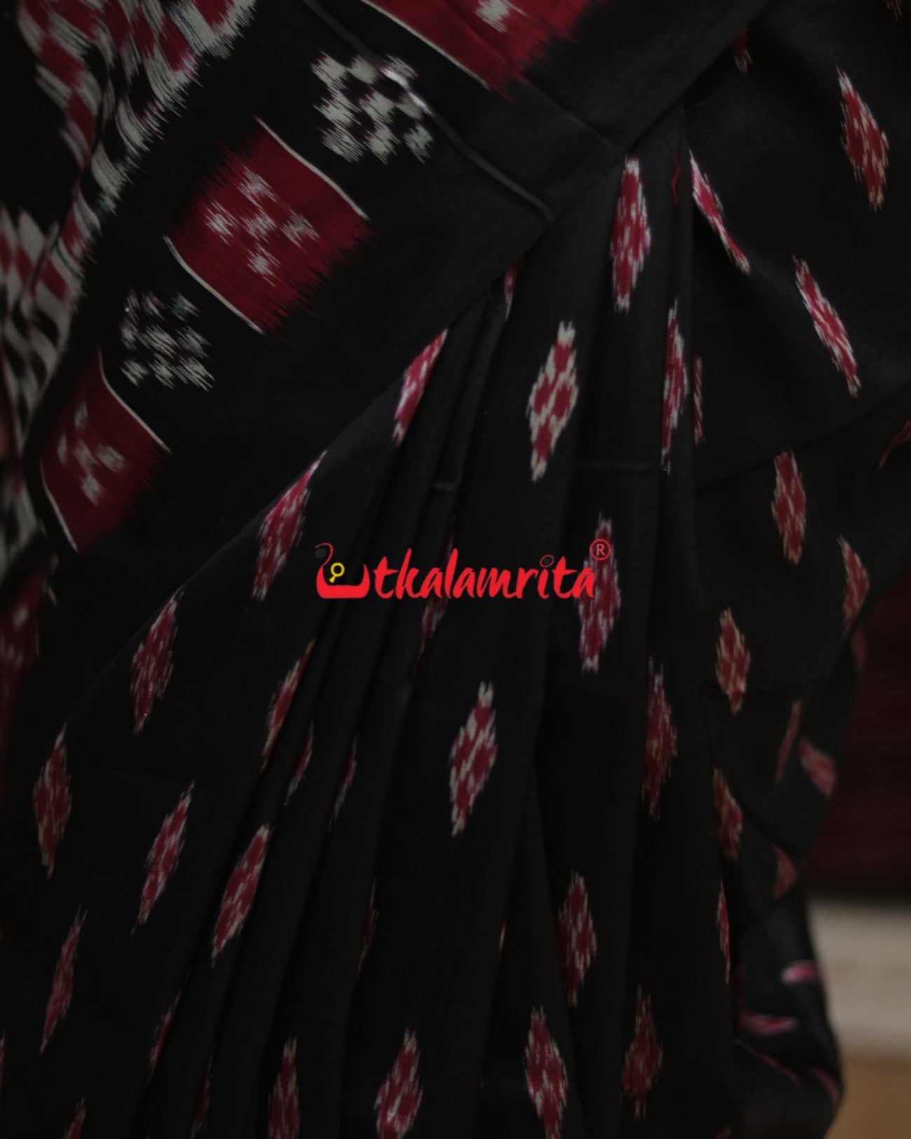 Black Body Bandha Pasapali Border Khandua Silk Saree