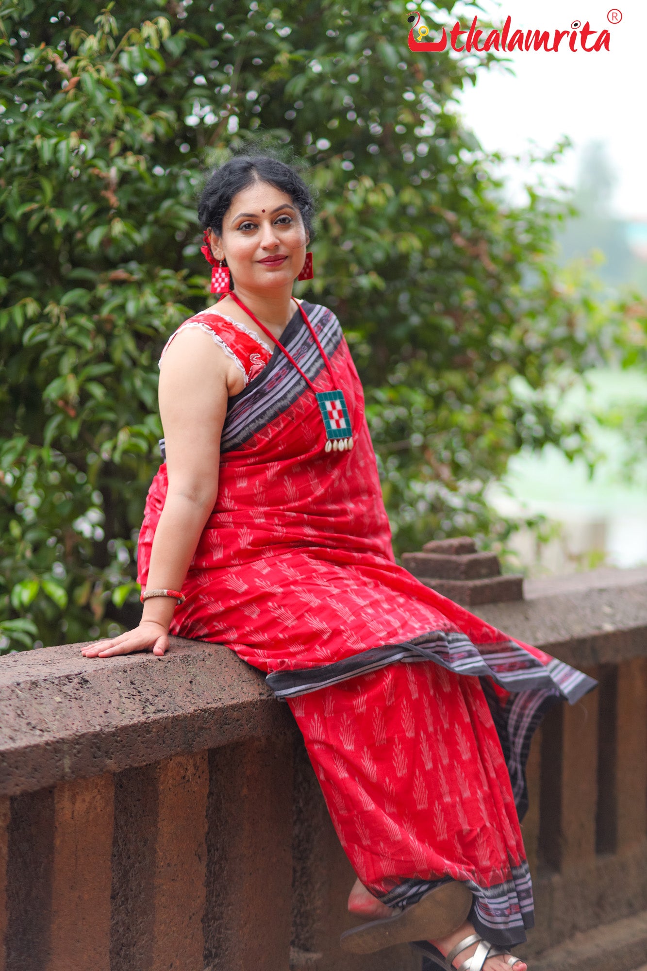 Red With Crown Khandua Cotton Saree