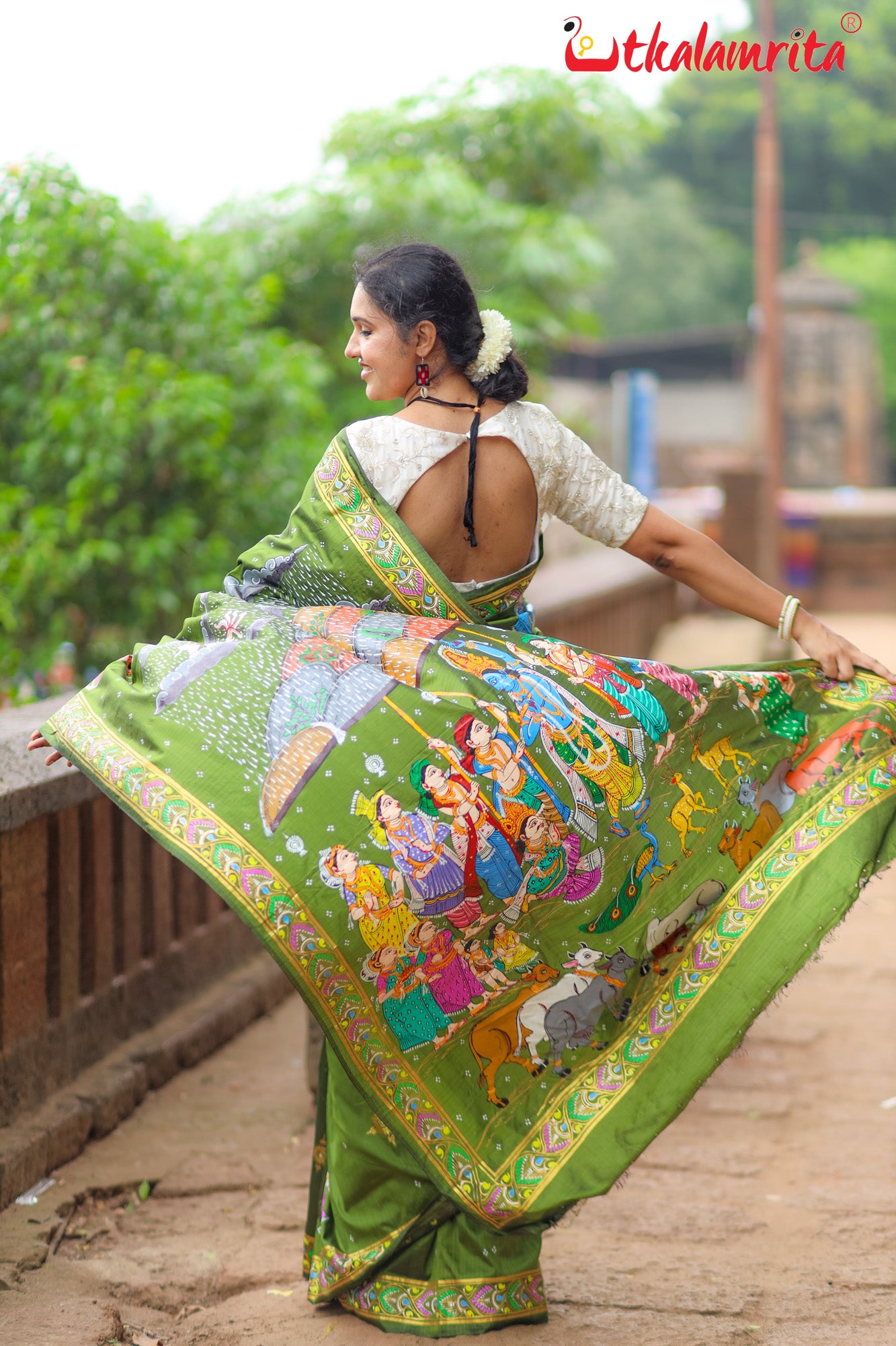 Mehndi Giri Gobardhan Pattachitra Silk Saree