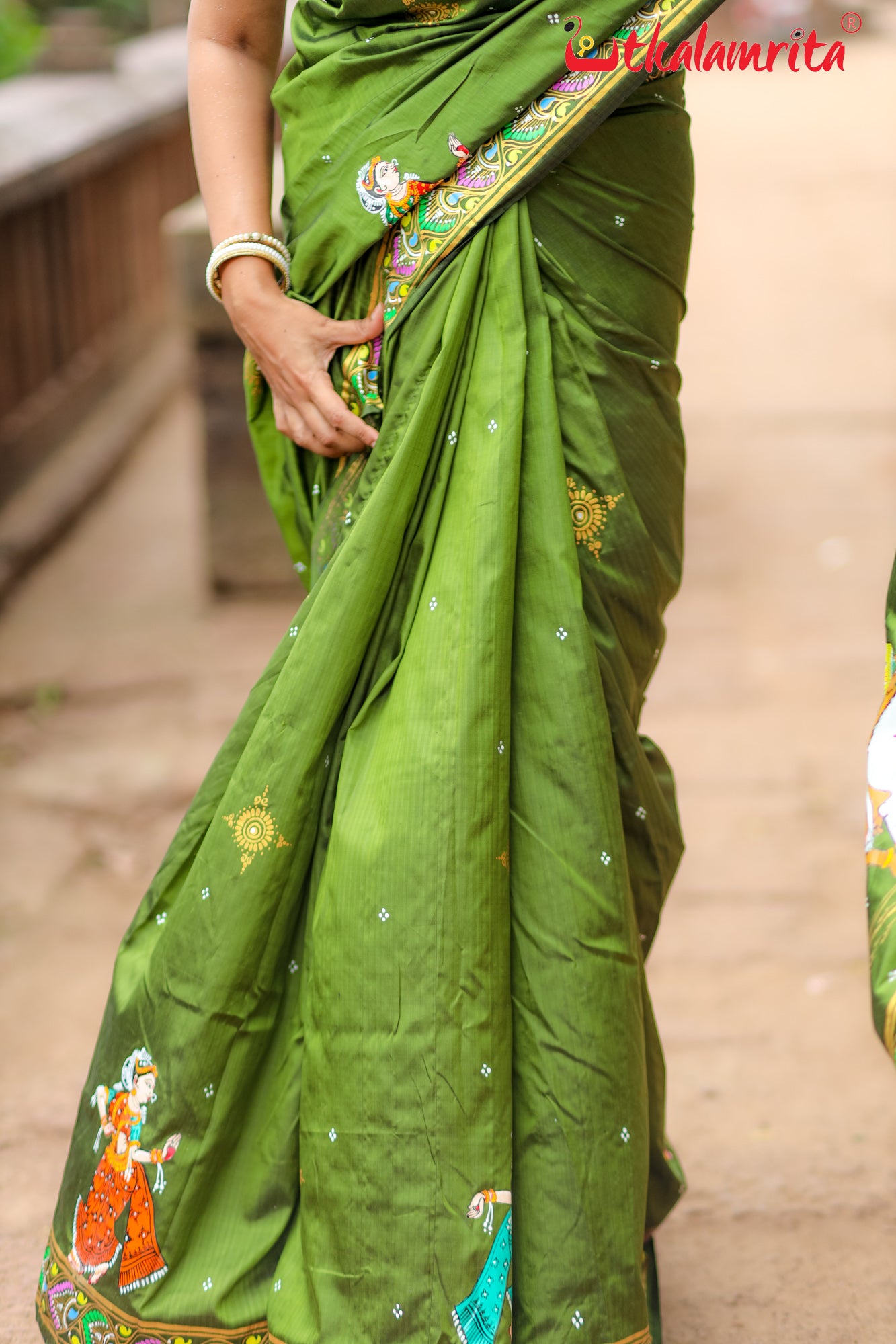 Mehndi Giri Gobardhan Pattachitra Silk Saree