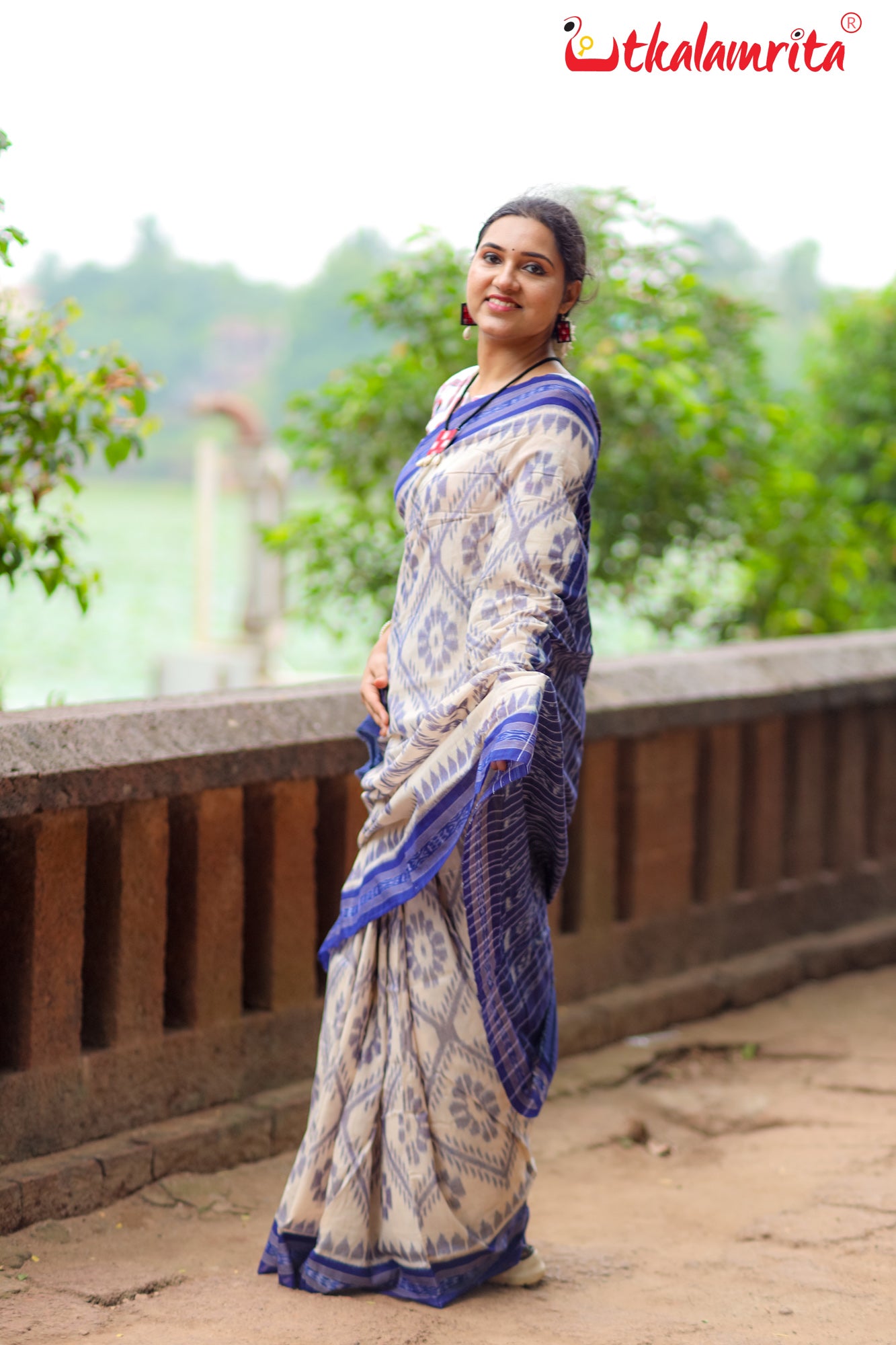 Off White Blue Bada Phula Cotton Saree