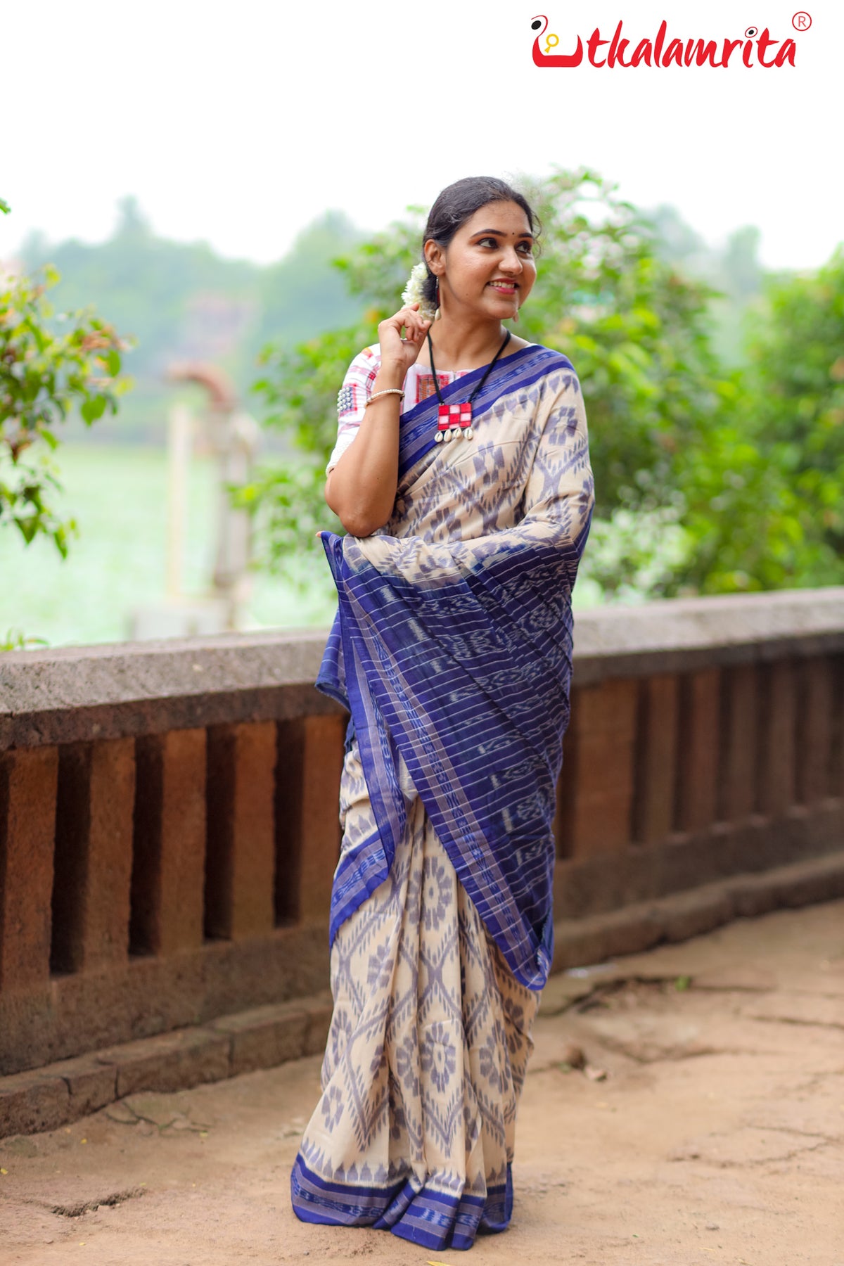 Off White Blue Bada Phula Cotton Saree