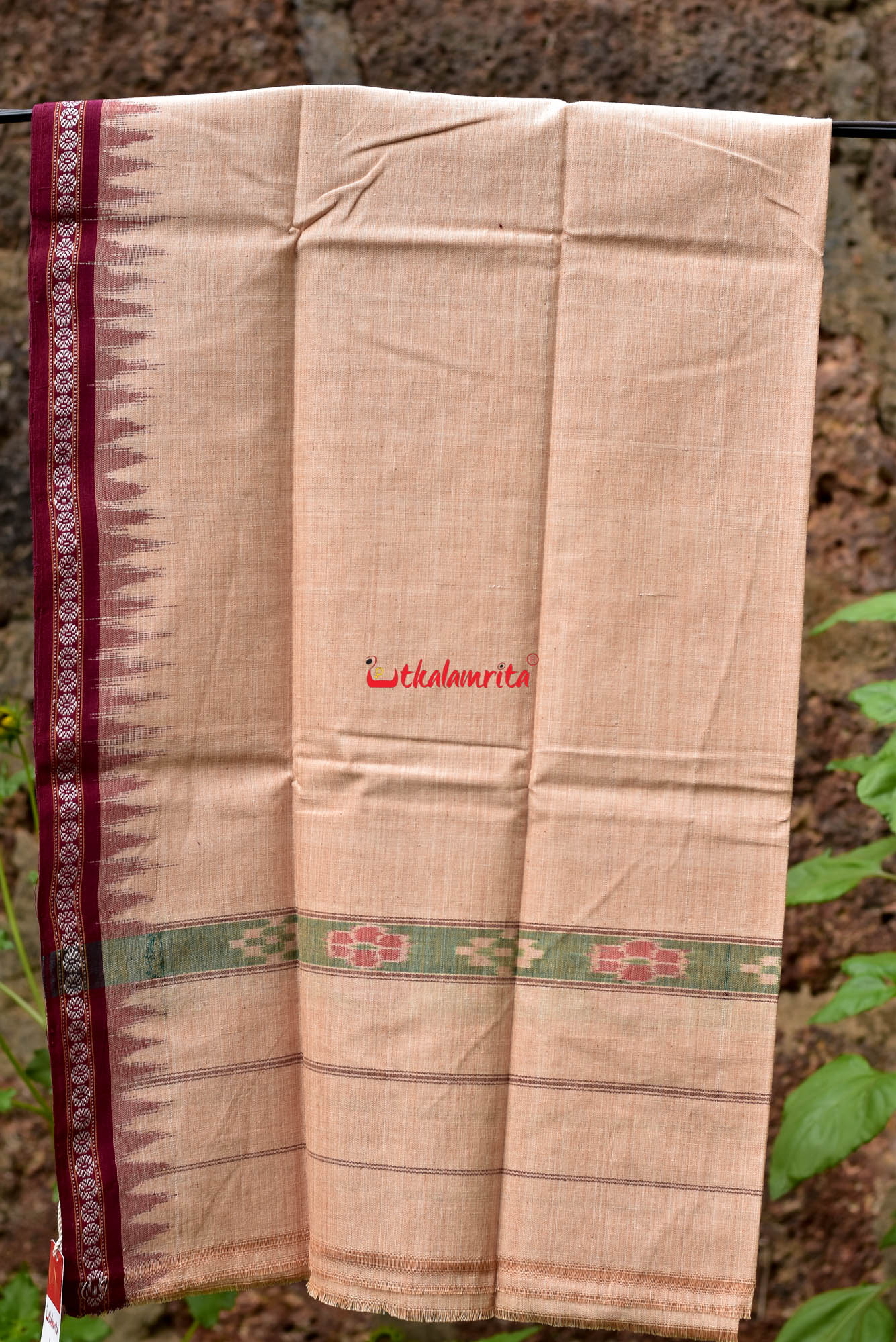 Mattha Maroon (Gamuchha)