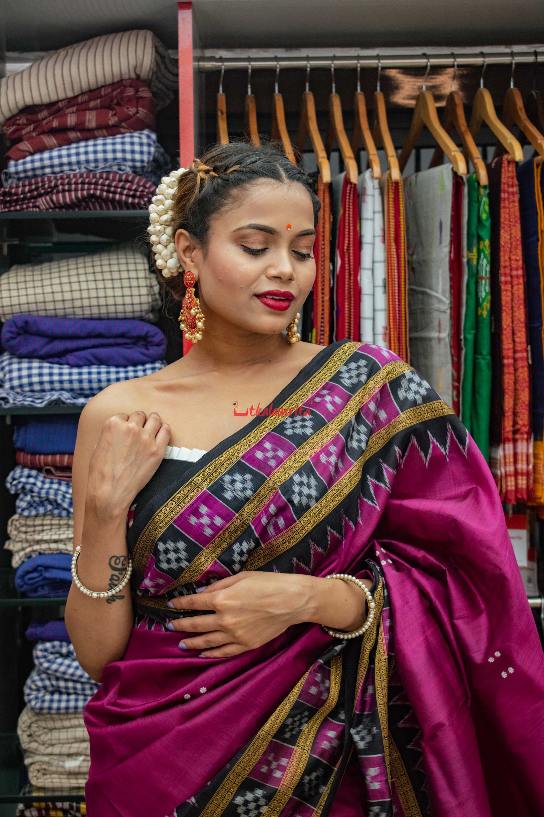 Magenta Double Border Pasapali Khandua Silk