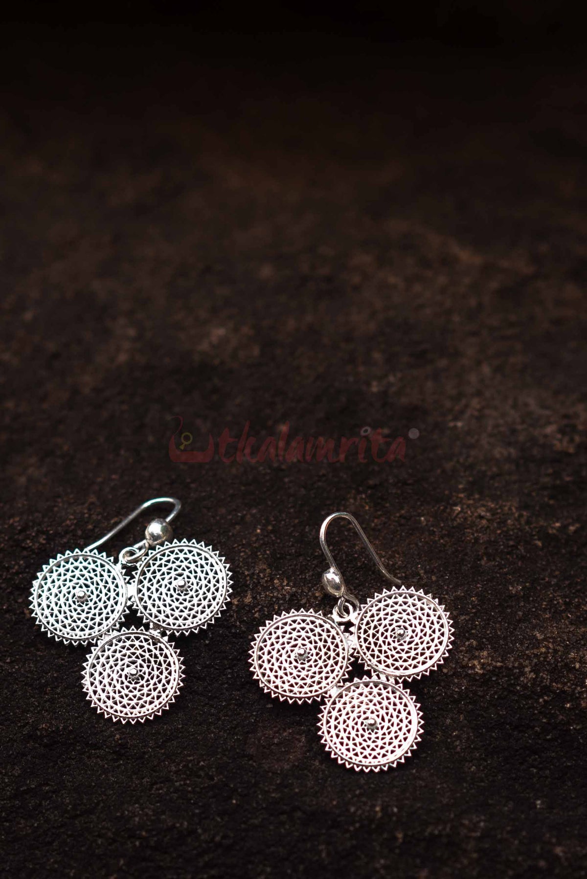 Three Connected Zanjeeras (Dangler)