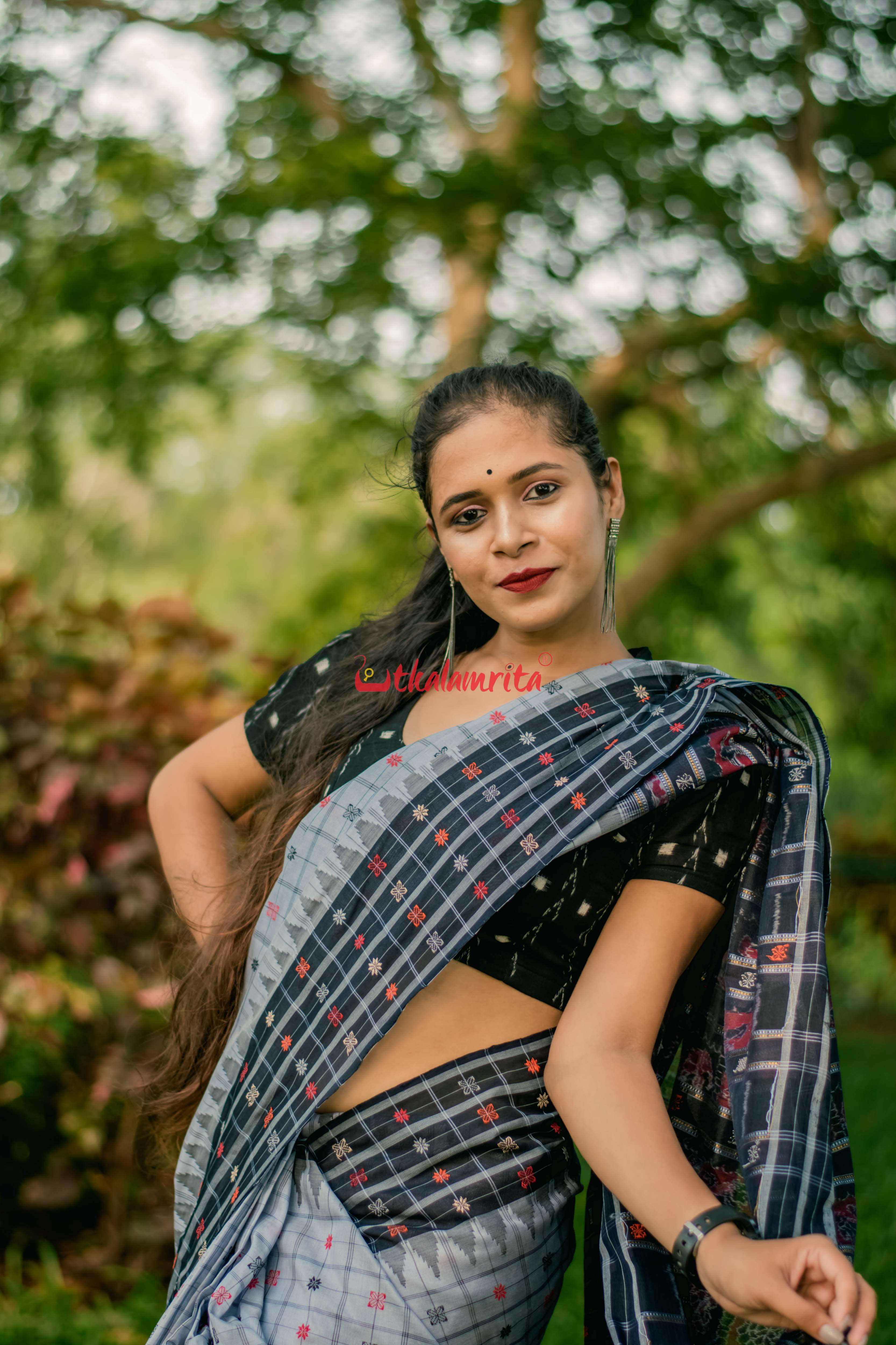 Grey AsmaanTara Phoda Kumbha Sico Saree