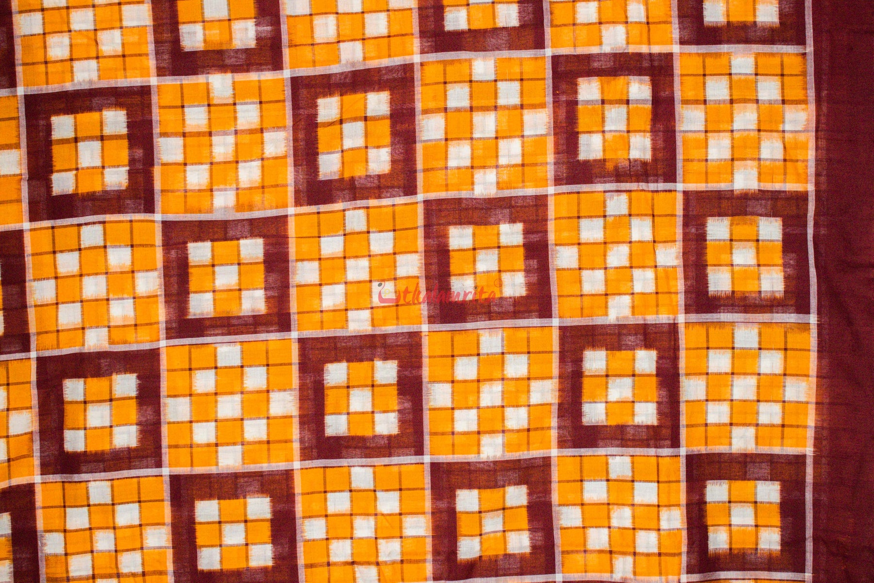 7 Kuthi Maroon Yellow White Pasapali (Fabric)