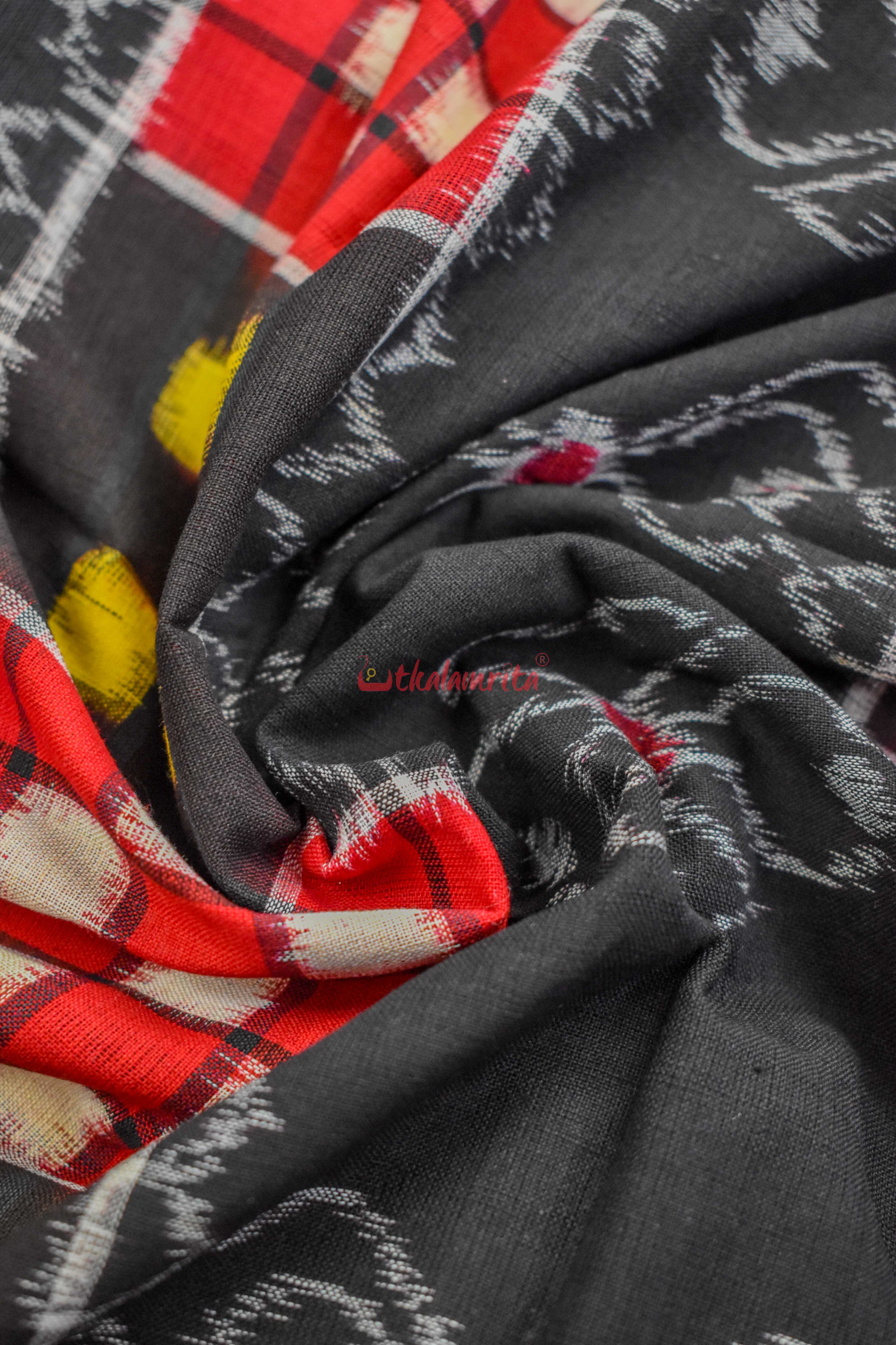 Red White Yellow Pasapali Flowers (Fabric)