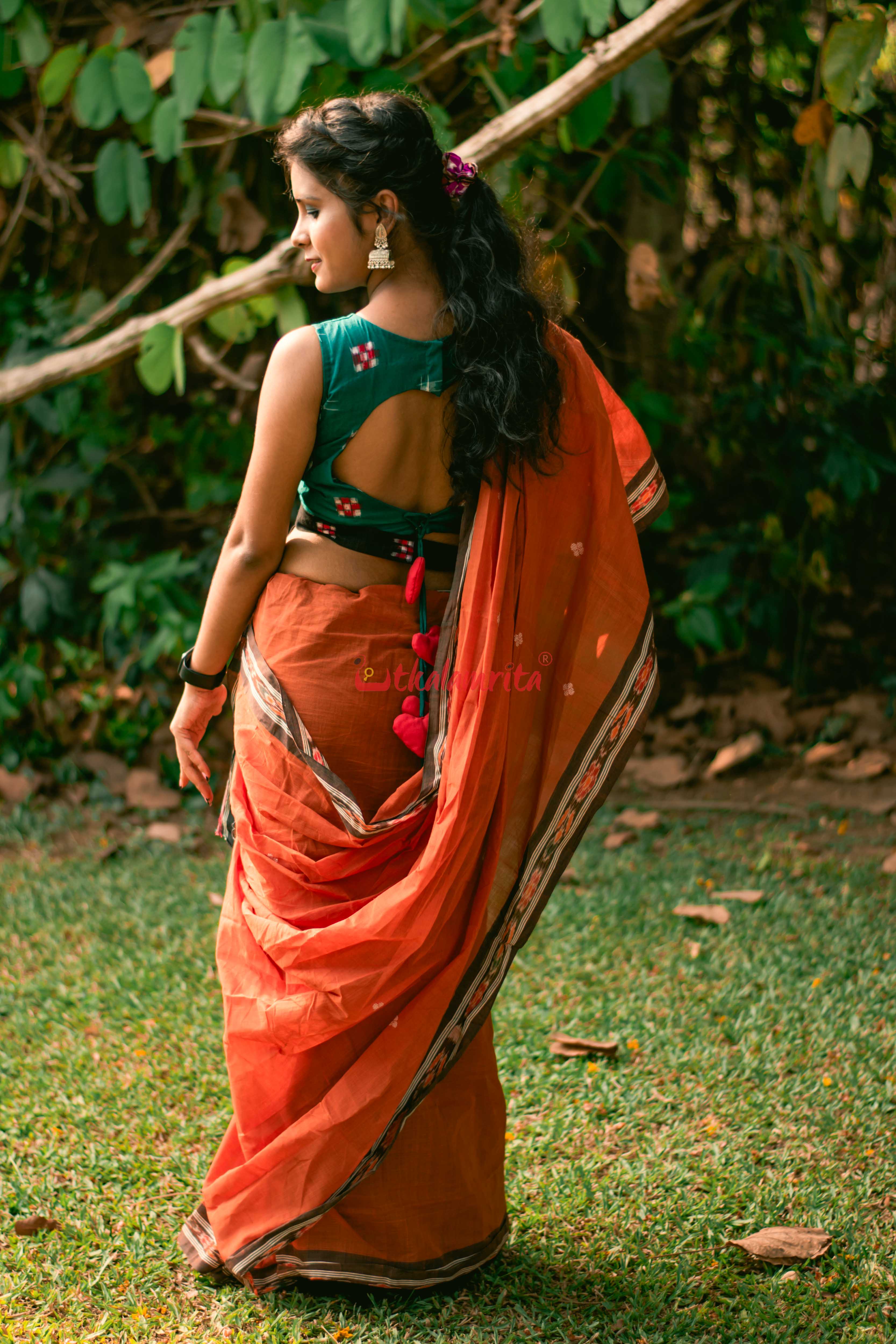 Brown Bandha Border Sutaluga