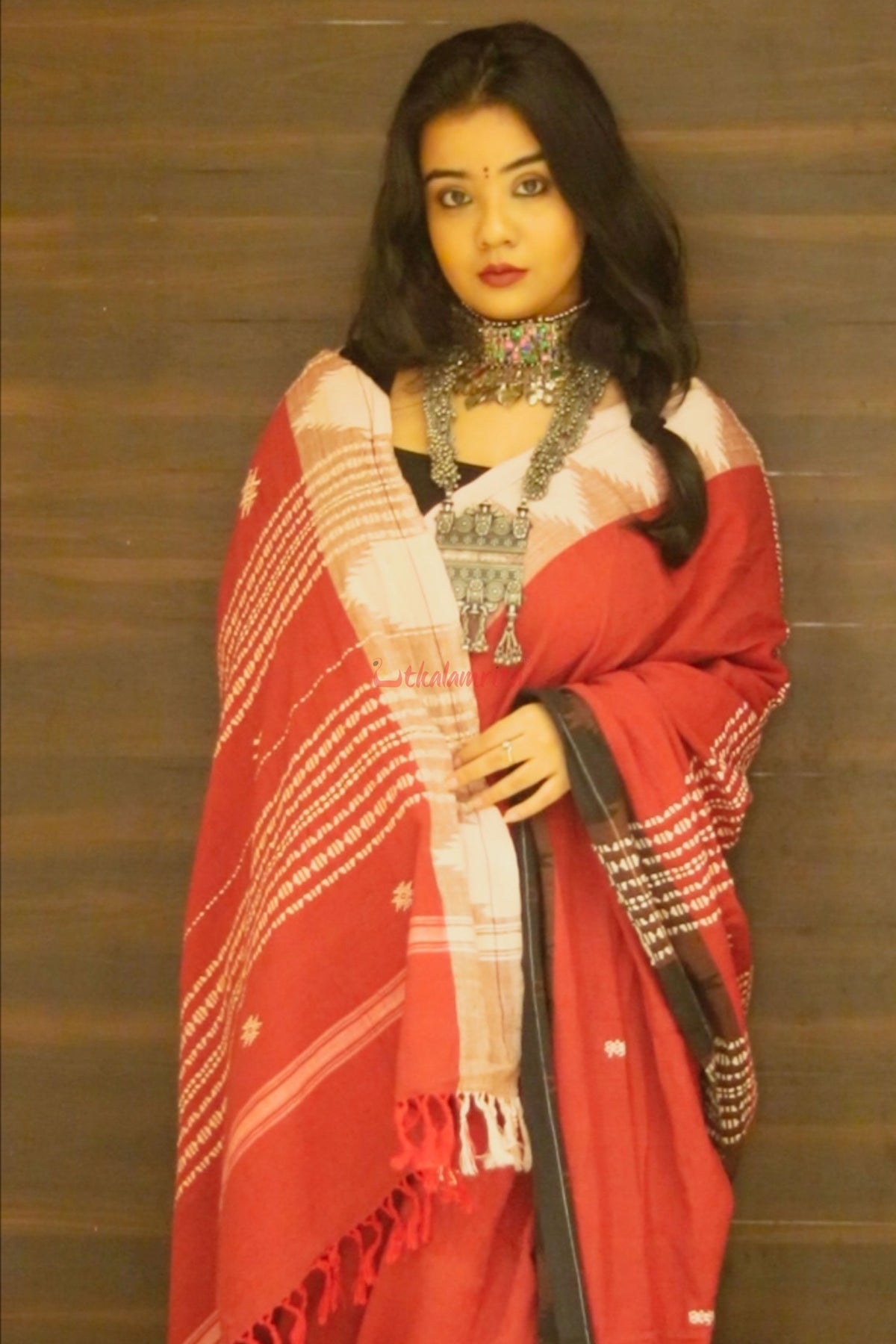 Glazing Fiery Red Kotpad Saree