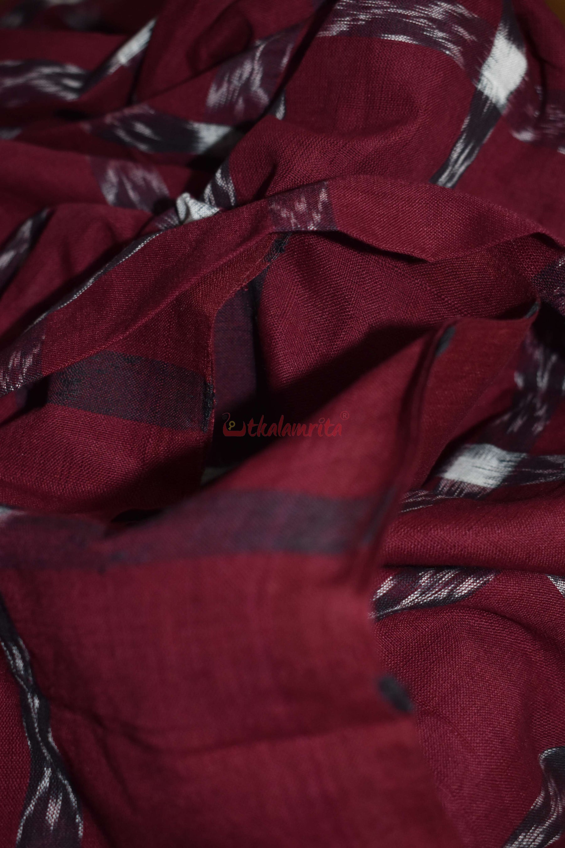Maroon Pasapali Grid (Fabric)