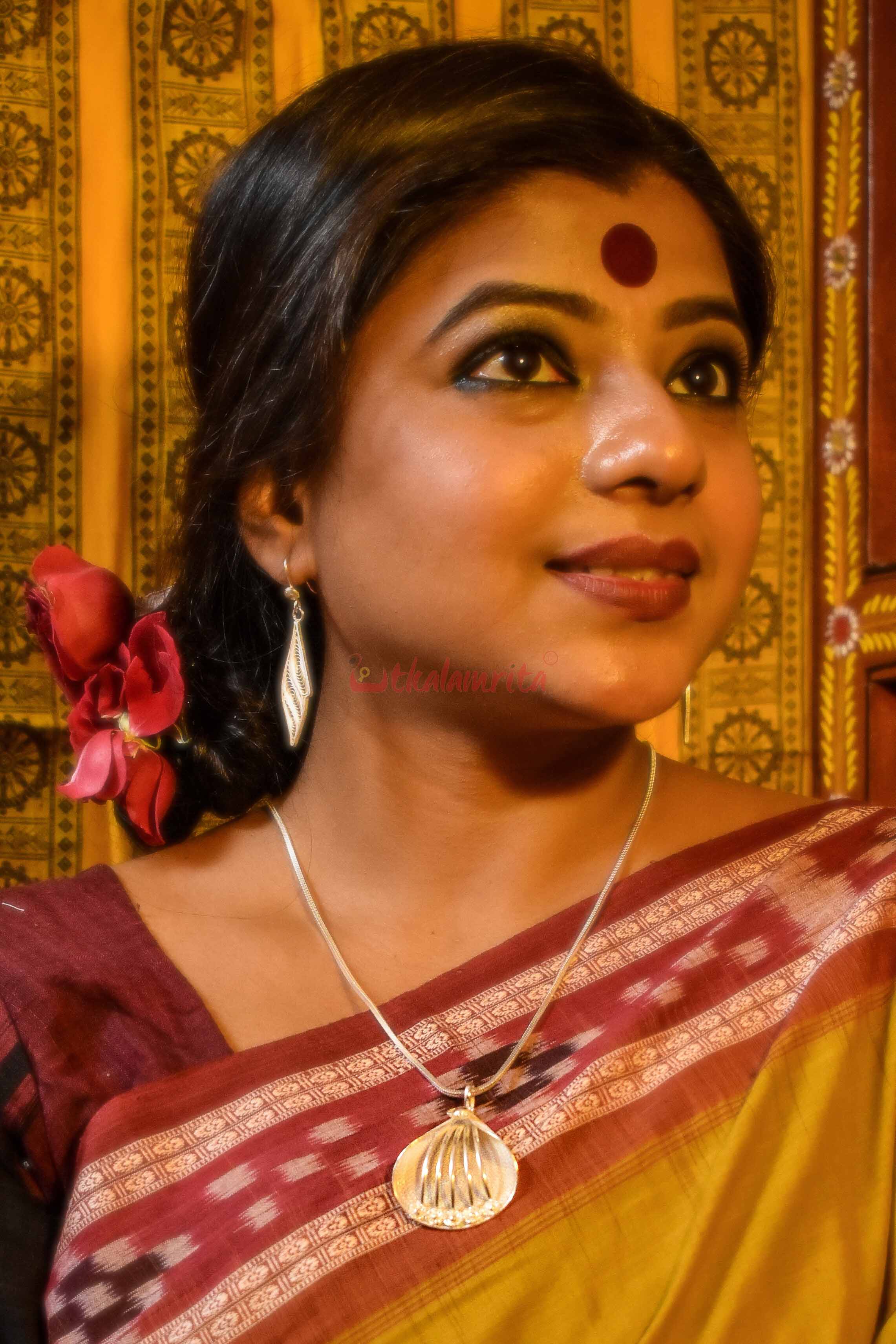 Medium Patti Dhatura (Pendant)