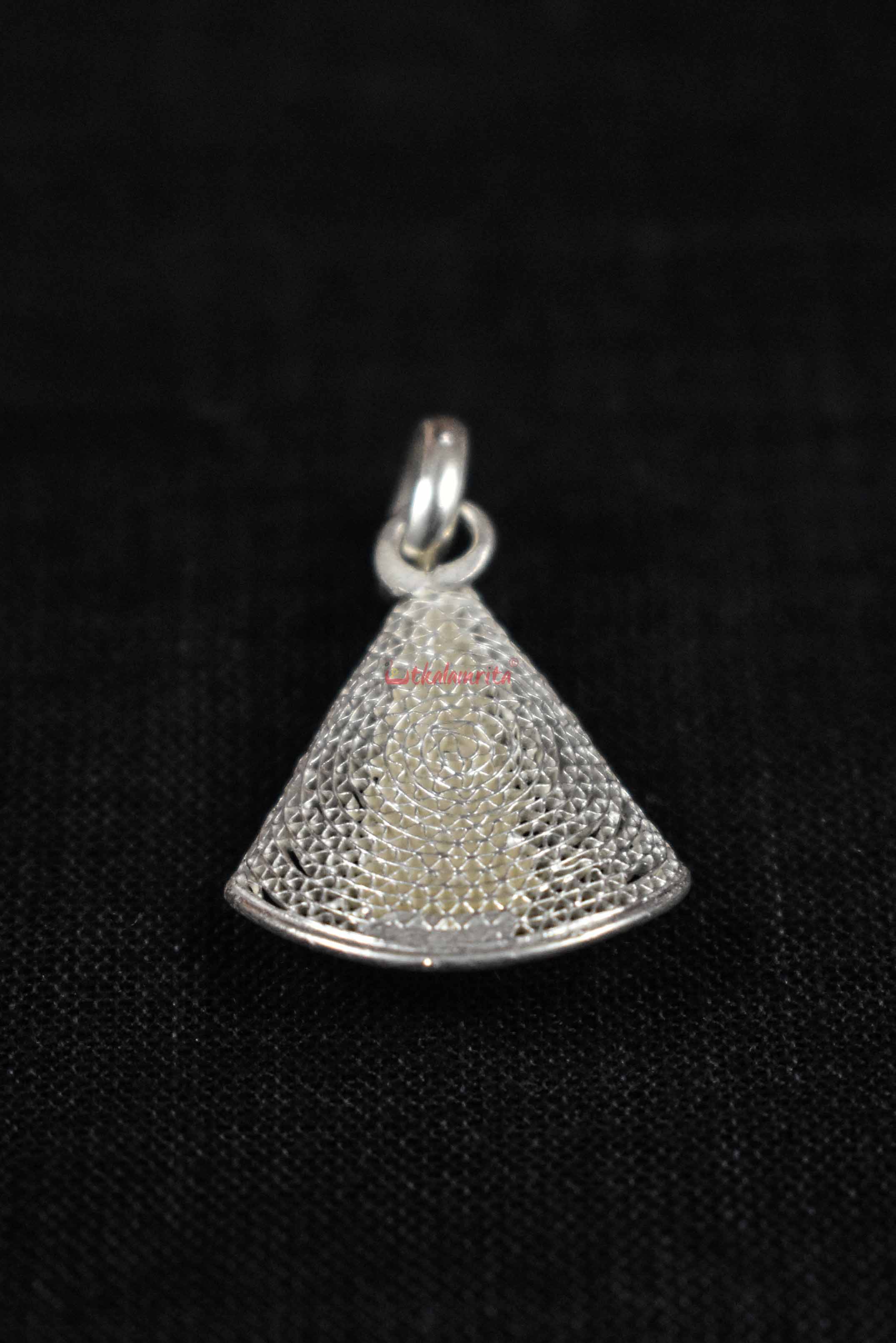 Big Dhatura (Pendant)