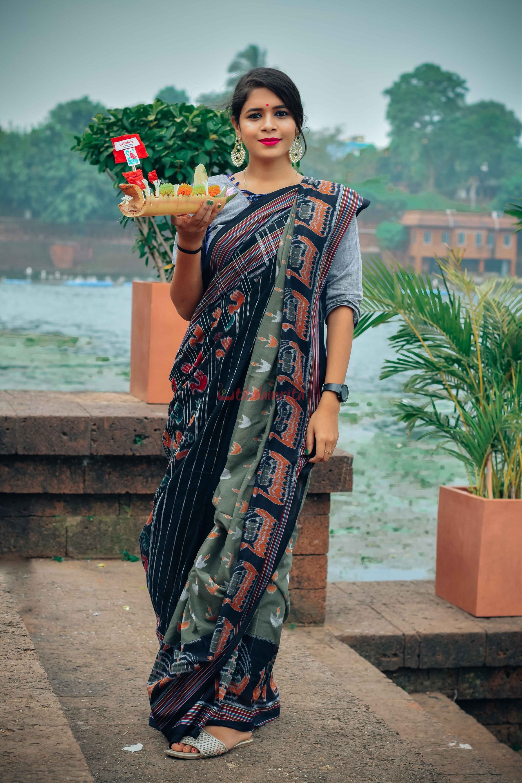 Olive Boita & Ducks Khandua Cotton Saree