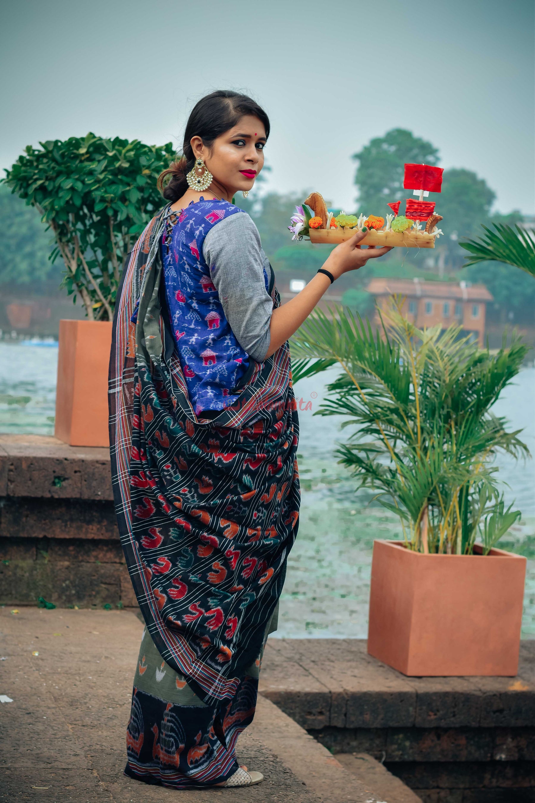 Olive Boita & Ducks Khandua Cotton Saree