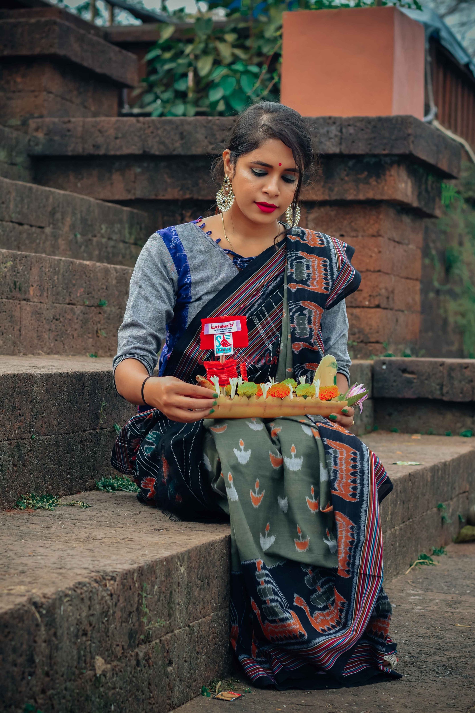 Olive Boita & Ducks Khandua Cotton Saree