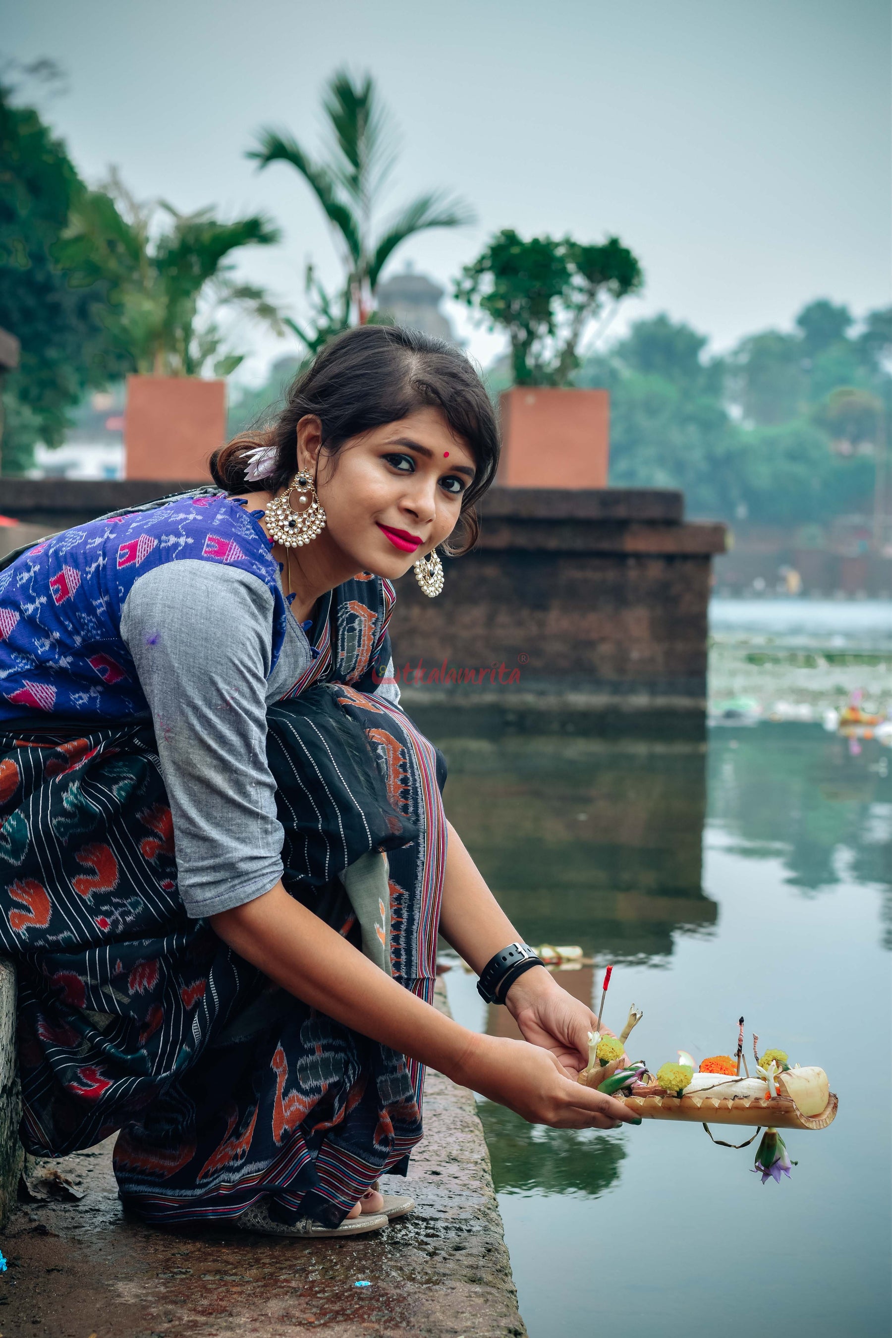 Olive Boita & Ducks Khandua Cotton Saree