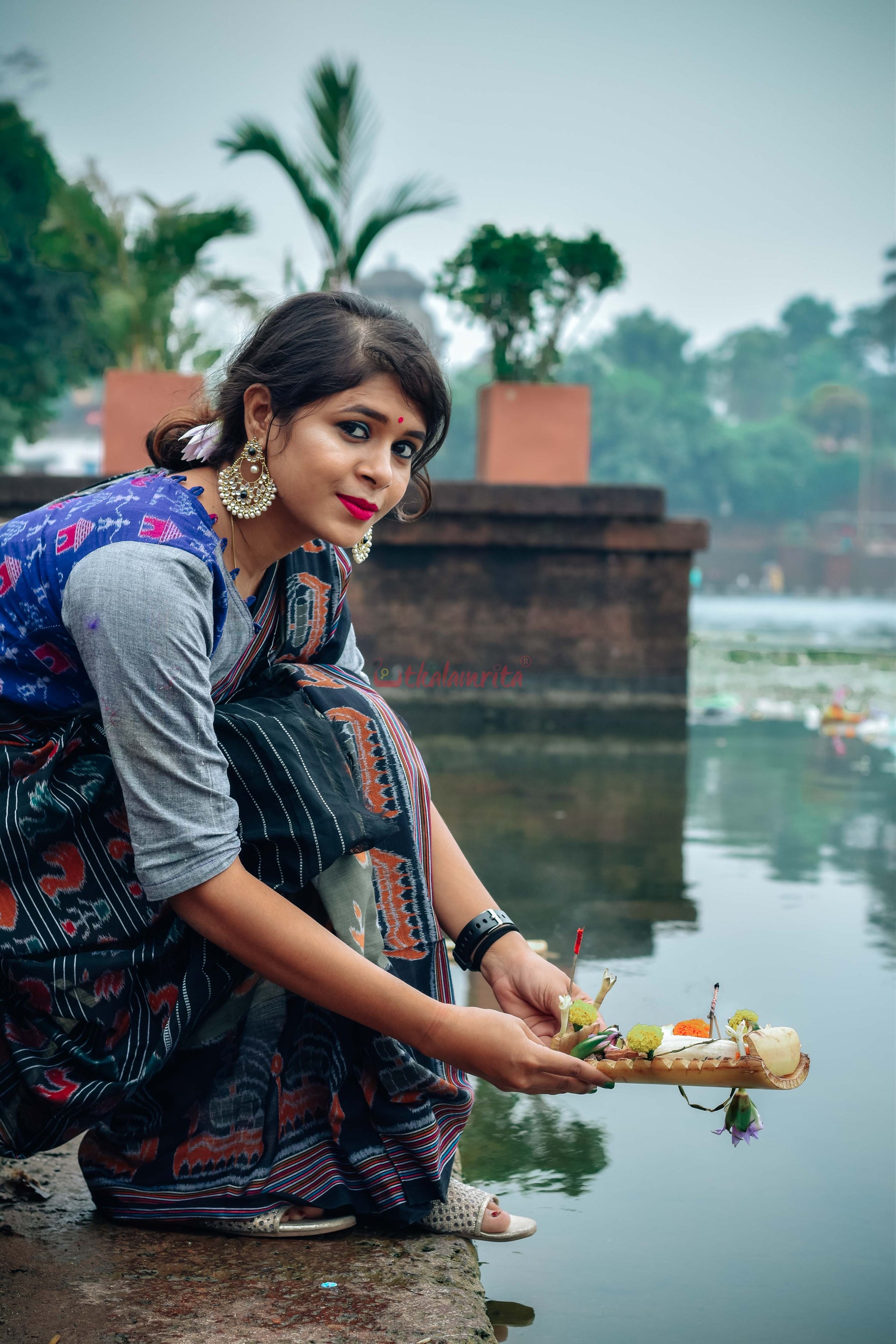 Olive Boita & Ducks Khandua Cotton Saree