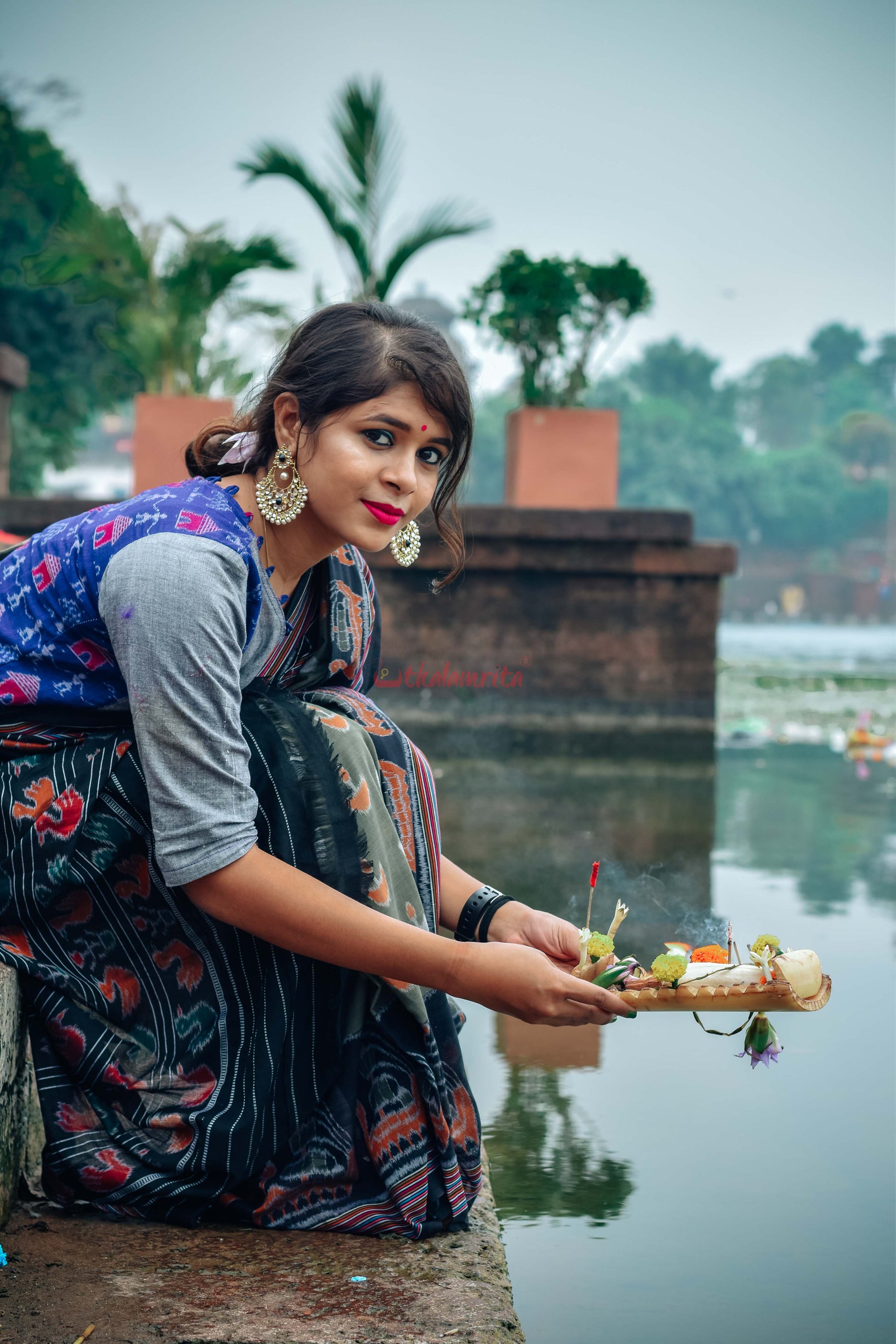 Olive Boita & Ducks Khandua Cotton Saree